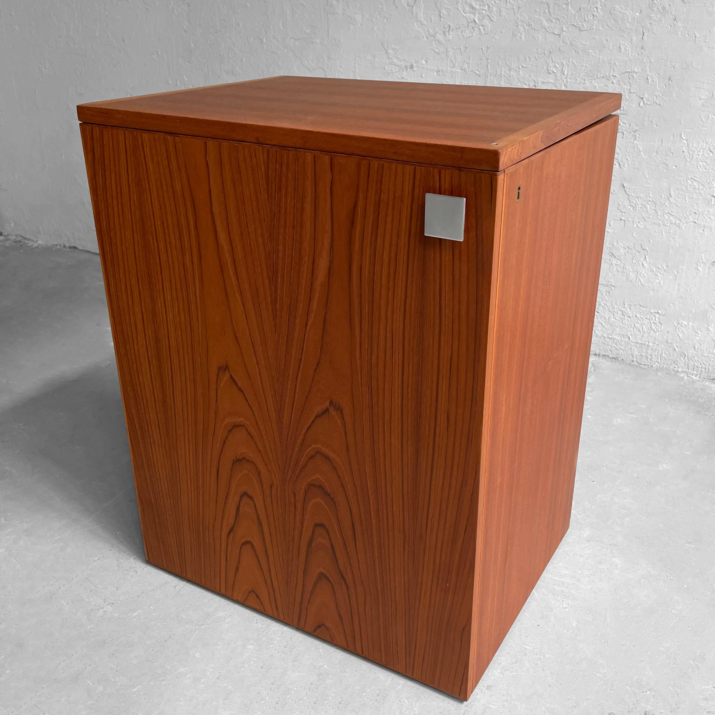 Danish Modern Teak Bar Cabinet by Eric Buch for Dyrlund 3