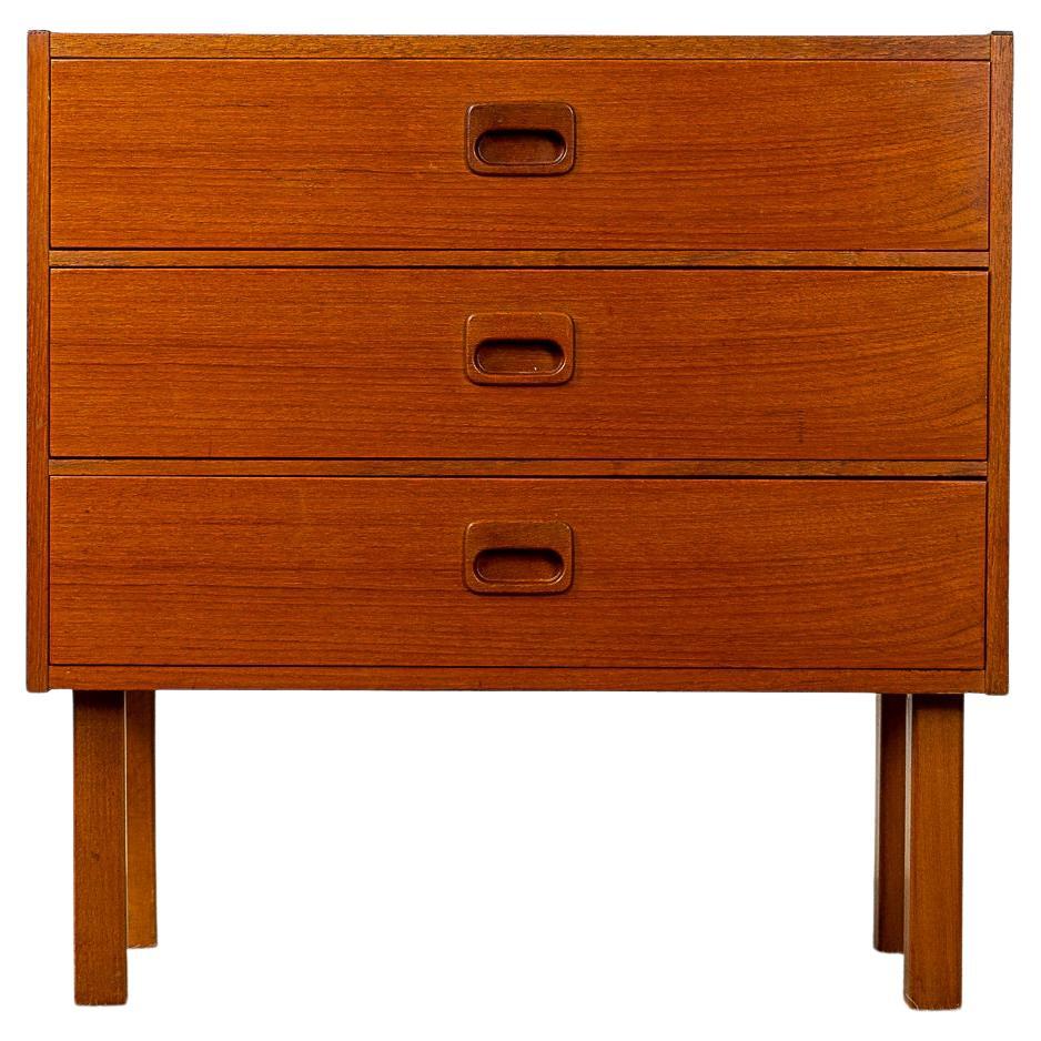 Danish Modern Oak Bedside Table For Sale at 1stDibs