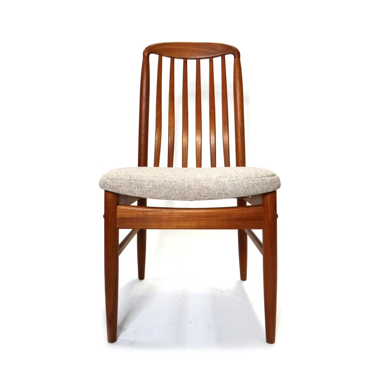 Set of four pre-owned Danish modern style BL10 chairs by Benny Linden. Crafted in South Asia, made of hand sanded solid teak and European hardware. These chairs are as comfortable as they are beautiful with the contoured back rest supporting the