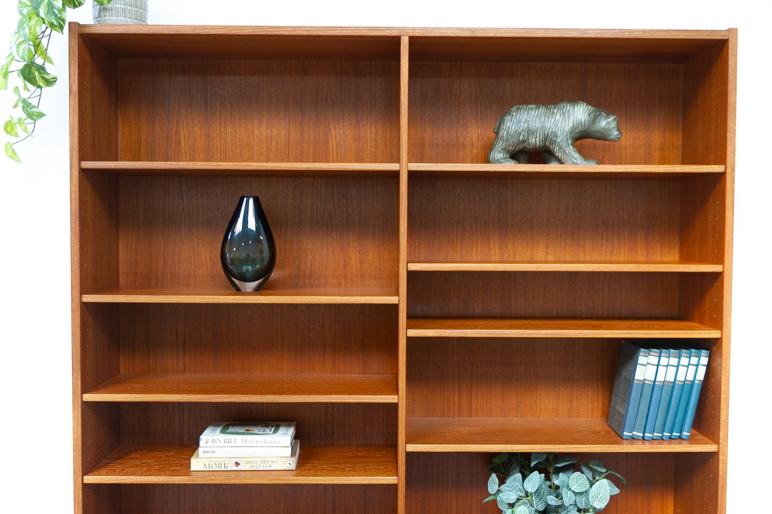 Danish Modern Teak Bookcase, 1960s. For Sale 7