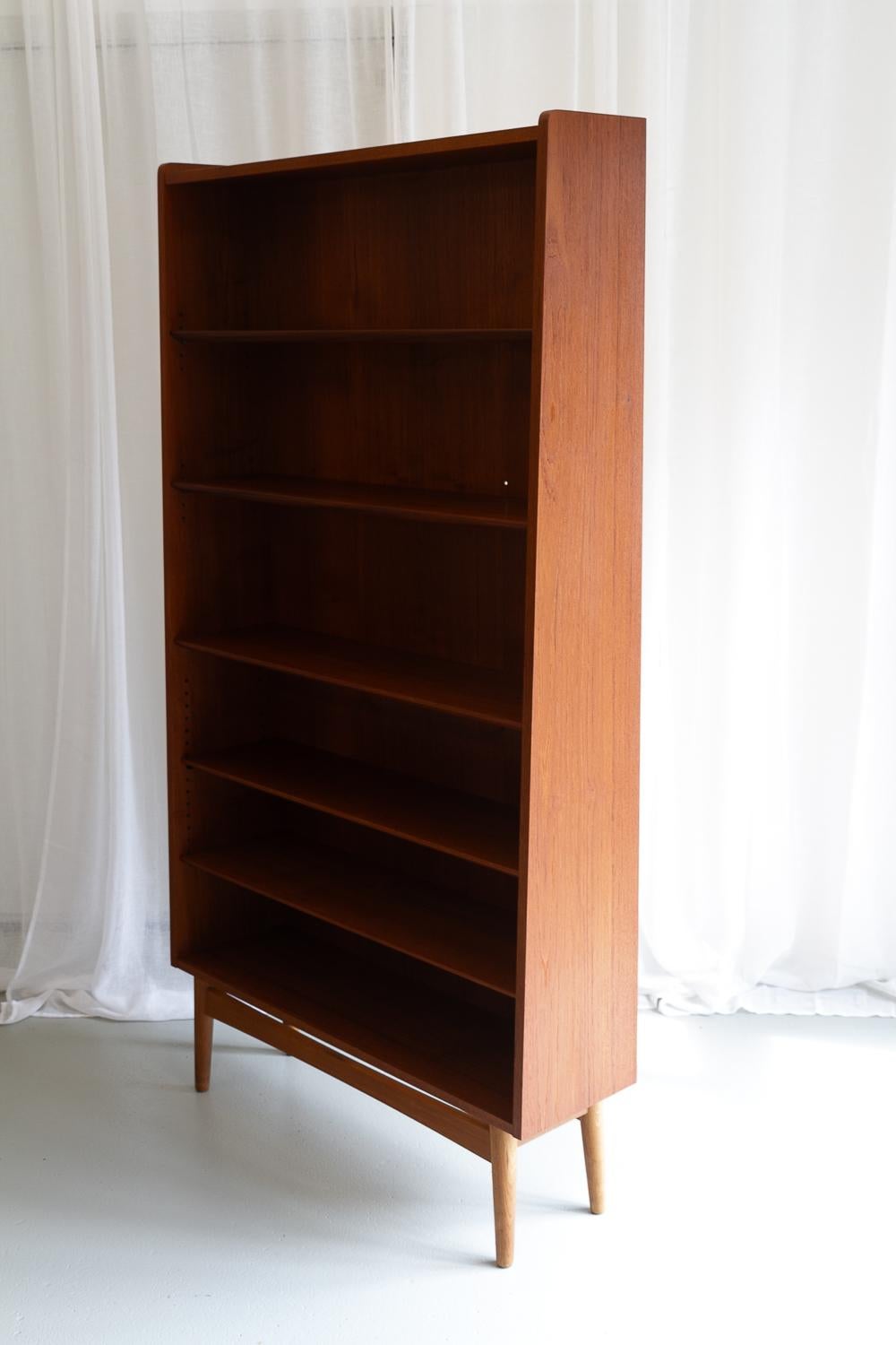 Danish Modern Teak Bookcase by Johannes Sorth for Nexø, 1960s. 4