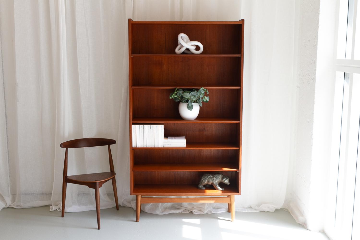 Danish Modern Teak Bookcase by Johannes Sorth for Nexø, 1960s. 9