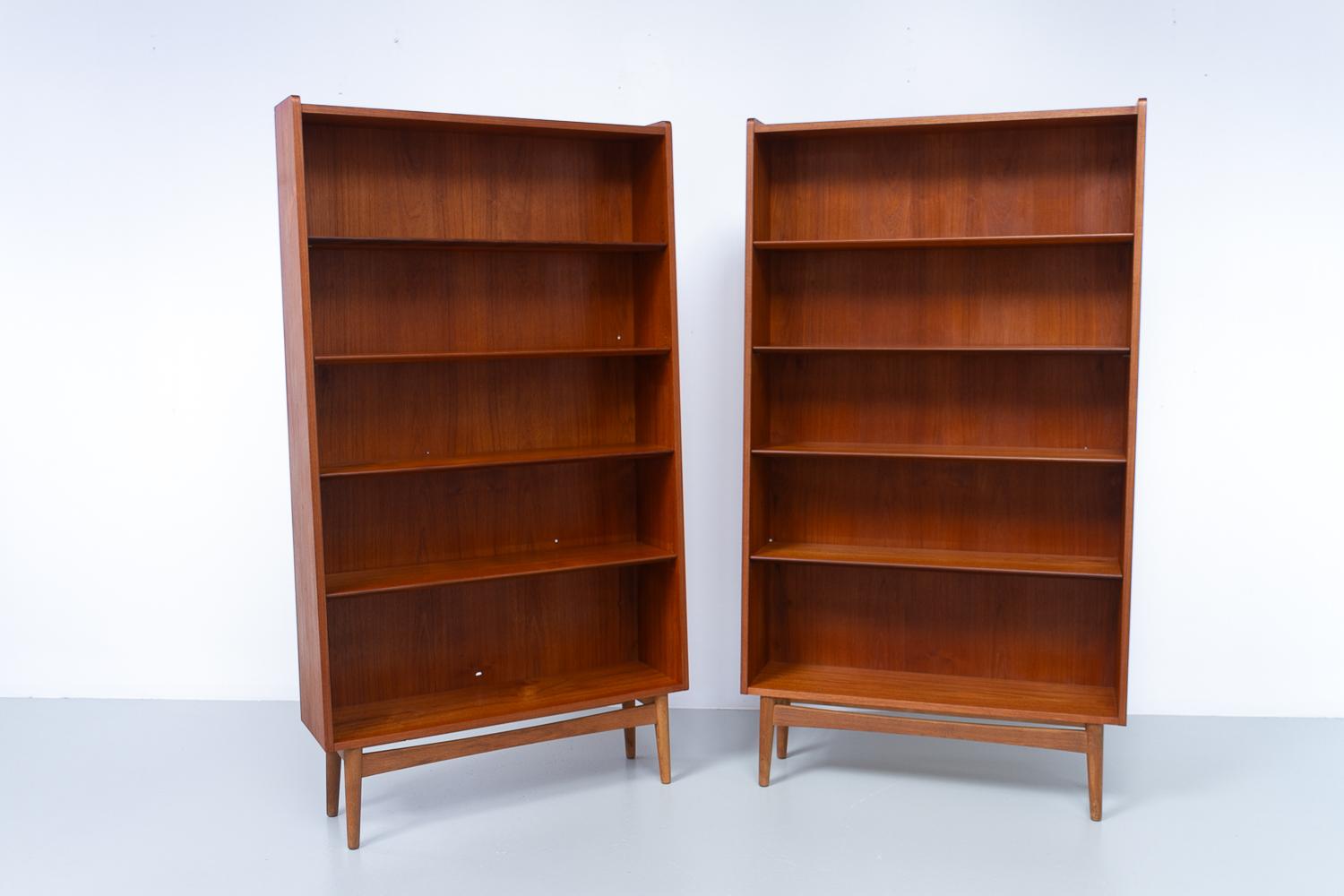 Danish Modern Teak Bookcases by Johannes Sorth for Nexø, 1960s. Set of 2. 5
