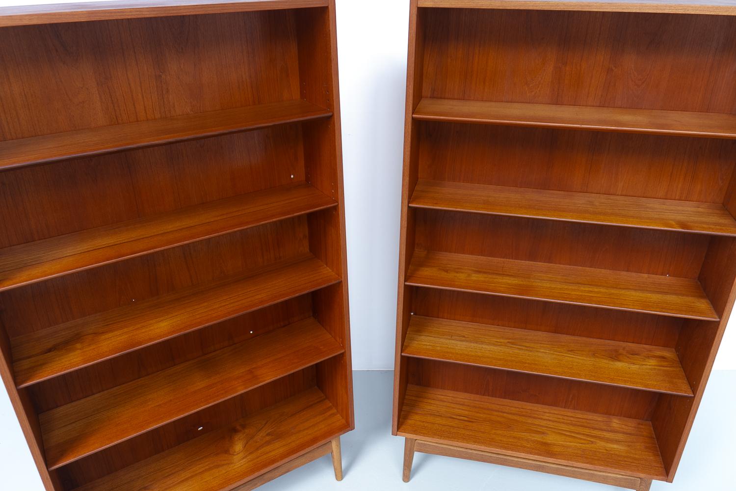 Danish Modern Teak Bookcases by Johannes Sorth for Nexø, 1960s. Set of 2. 7