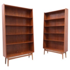 Librerie moderne danesi in teak di Johannes Sorth per Nexø, anni '60. Set di 2.