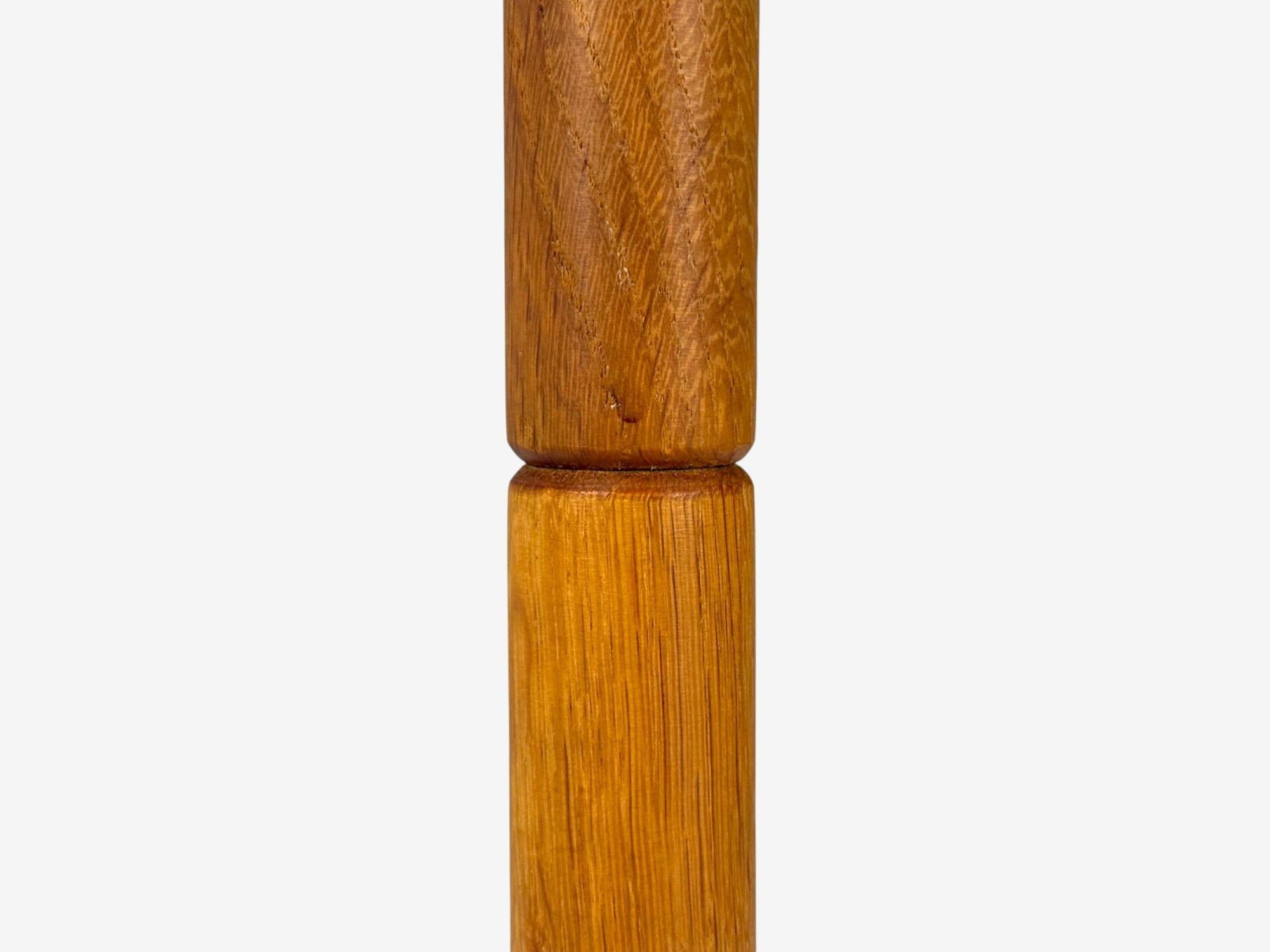 Metà XX secolo Danish Modern, Teak, Brass, Floor Lamp, Denmark, 1960s in vendita