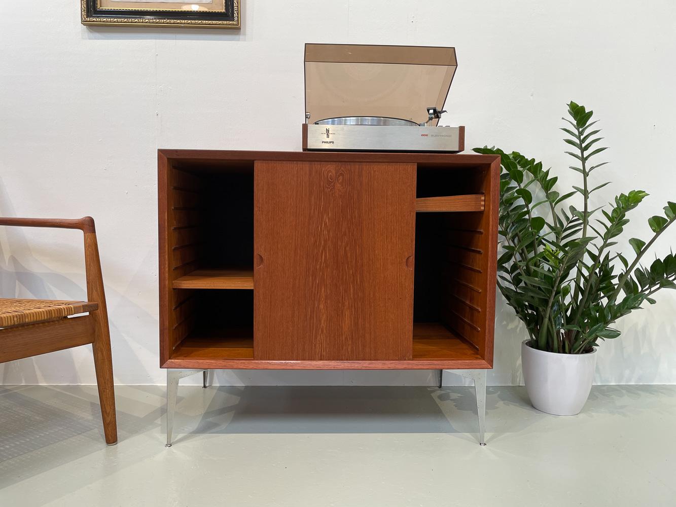 Danish Modern Teak Cabinet by Poul Cadovius for Cado, 1960s. For Sale 10