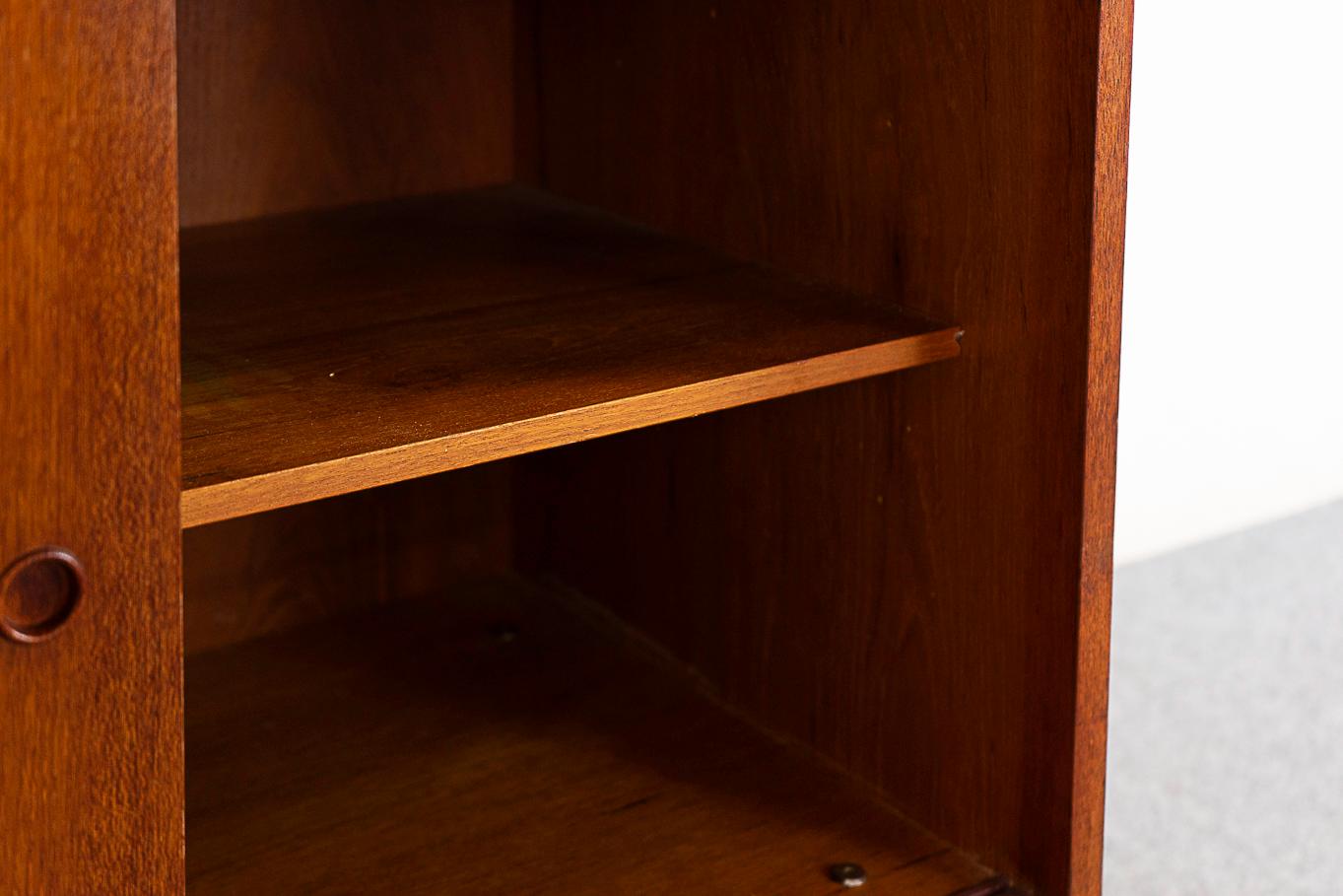 Danish Modern Teak Cabinet In Good Condition For Sale In VANCOUVER, CA