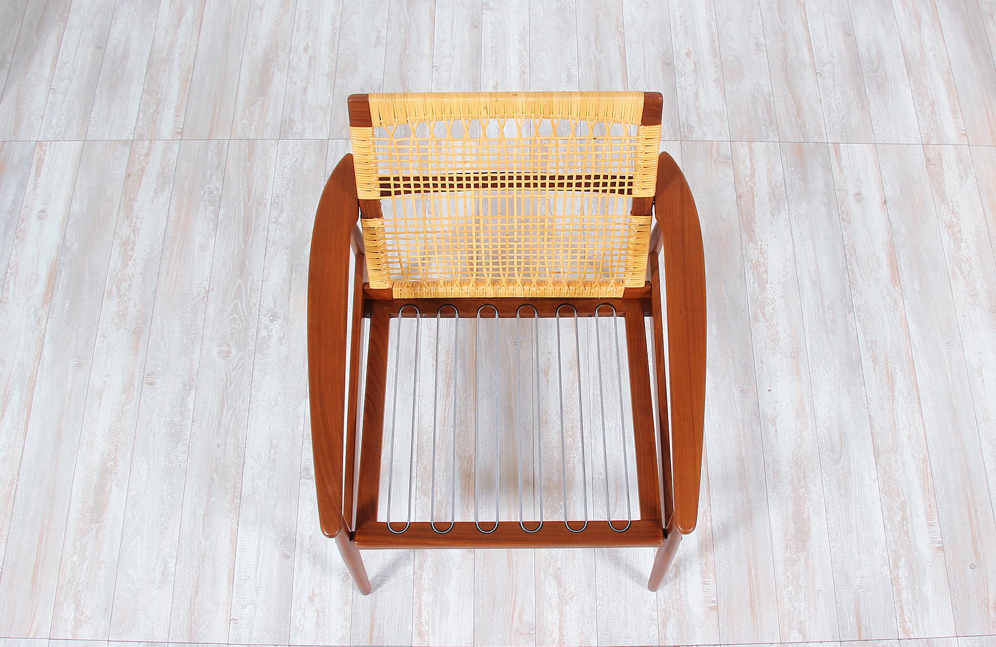 Danish Modern Teak and Cane Lounge Chair by Hans Olsen for Juul Kristensen In Excellent Condition In Los Angeles, CA