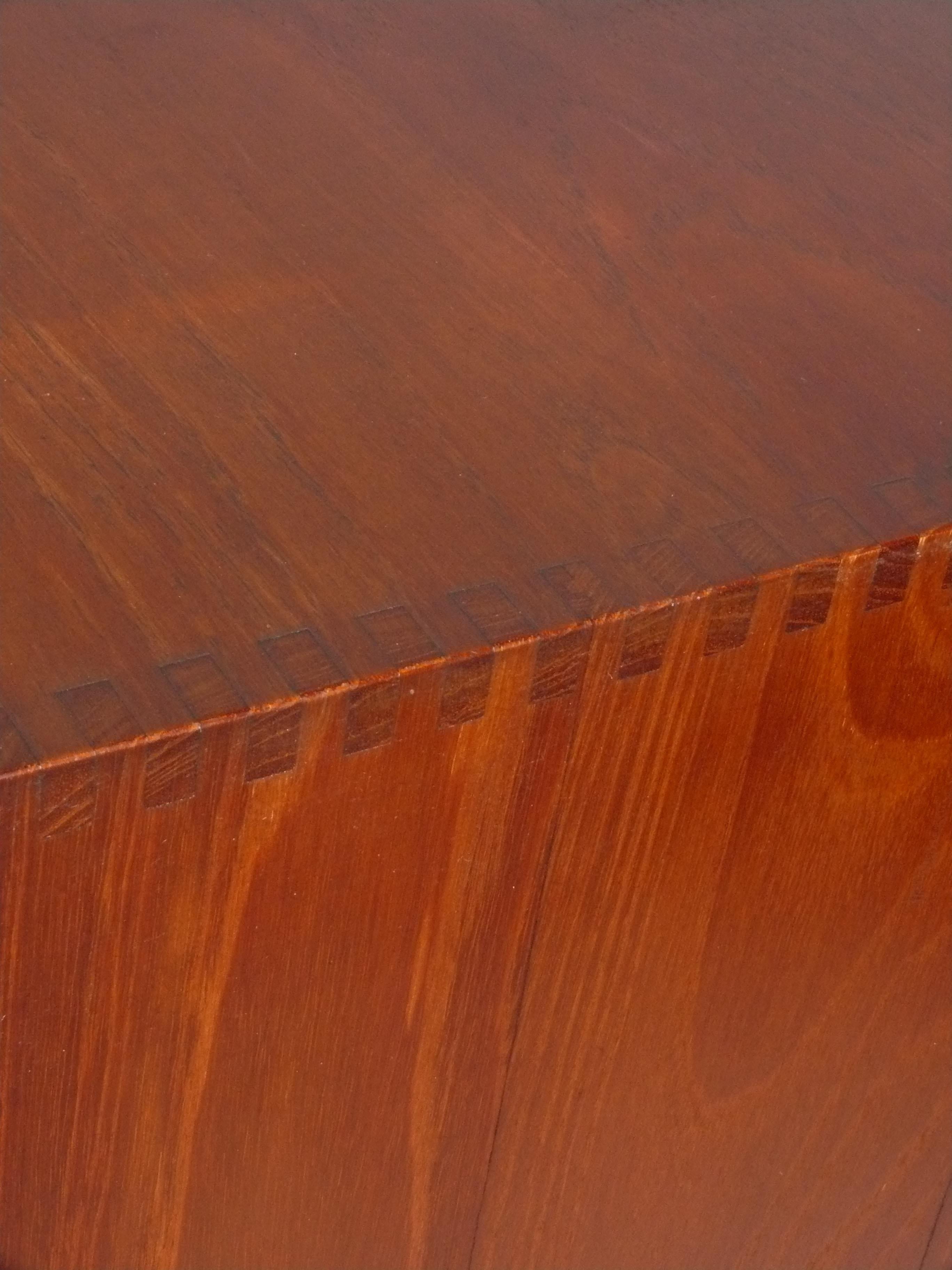 Metà XX secolo Cassapanca moderna danese in teak di Peter Hvidt & Orla Mølgaard-Nielsen per Soborg in vendita