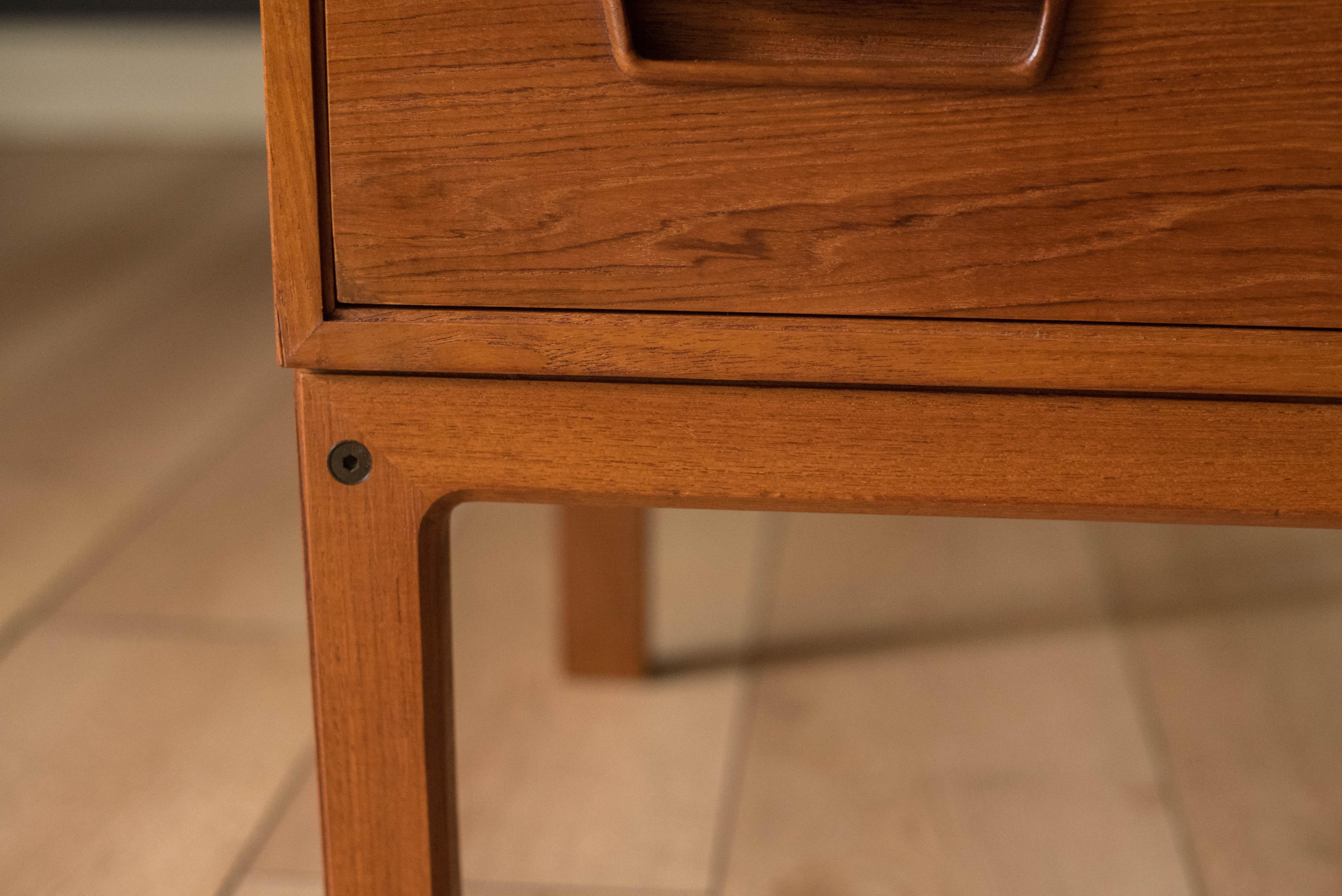Cassettiera moderna danese in teak di Arne Wahl Iversen per Vinde Mobelfabrik in vendita 5