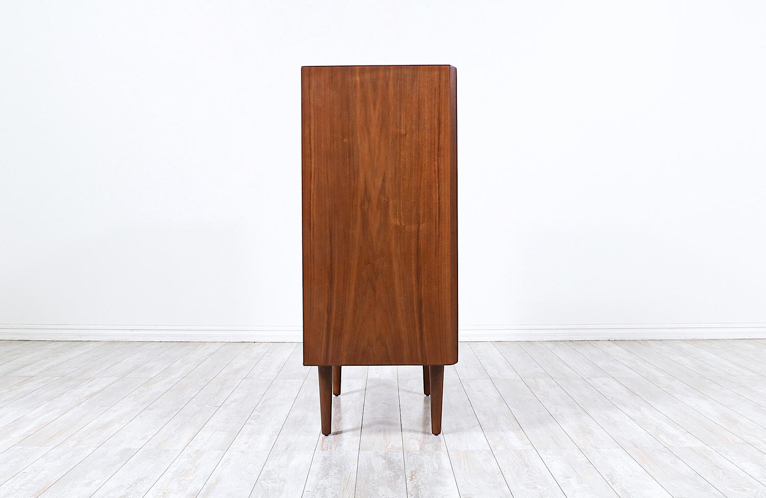 Expertly Restored - Danish Modern Teak Chest of Drawers by Munch Slagelse In Excellent Condition In Los Angeles, CA