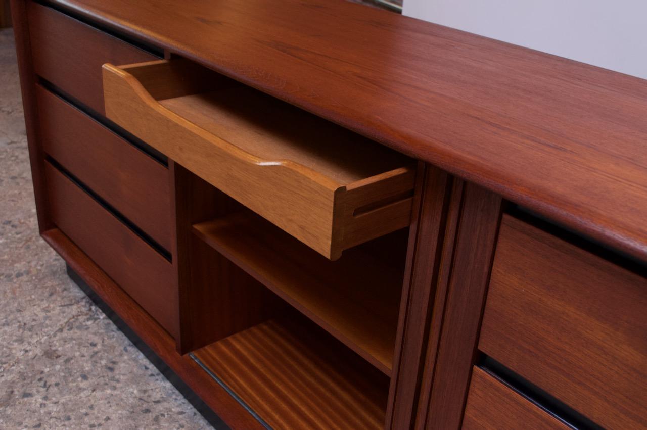 Danish Modern Teak Chest of Drawers / Credenza by Danflex Systems 3