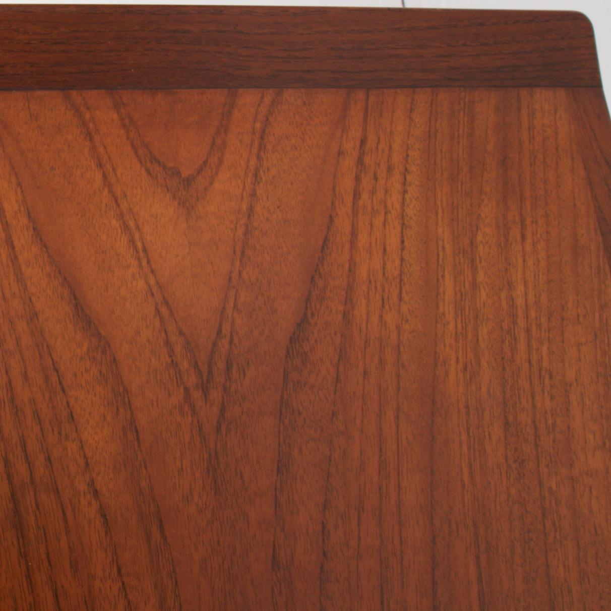 Danish Modern Teak Coffee Table by Moreddi In Good Condition In New London, CT