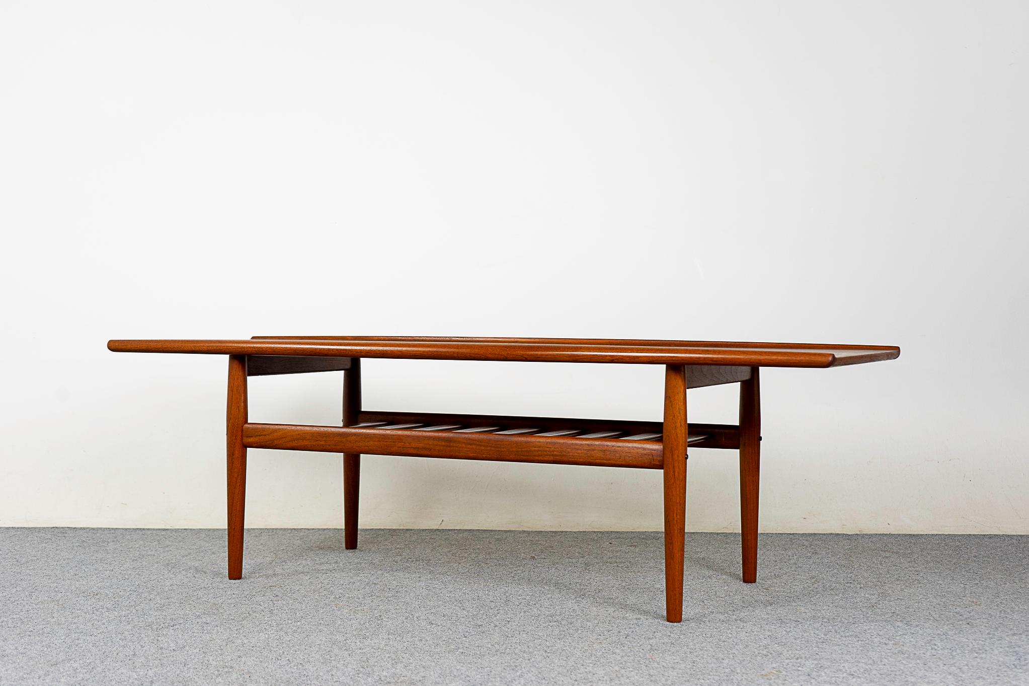 Mid-20th Century Danish Modern Teak Coffee Table by Svend Aage Eriksen For Sale