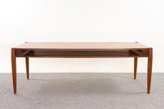 Table basse danoise en teck The Moderns