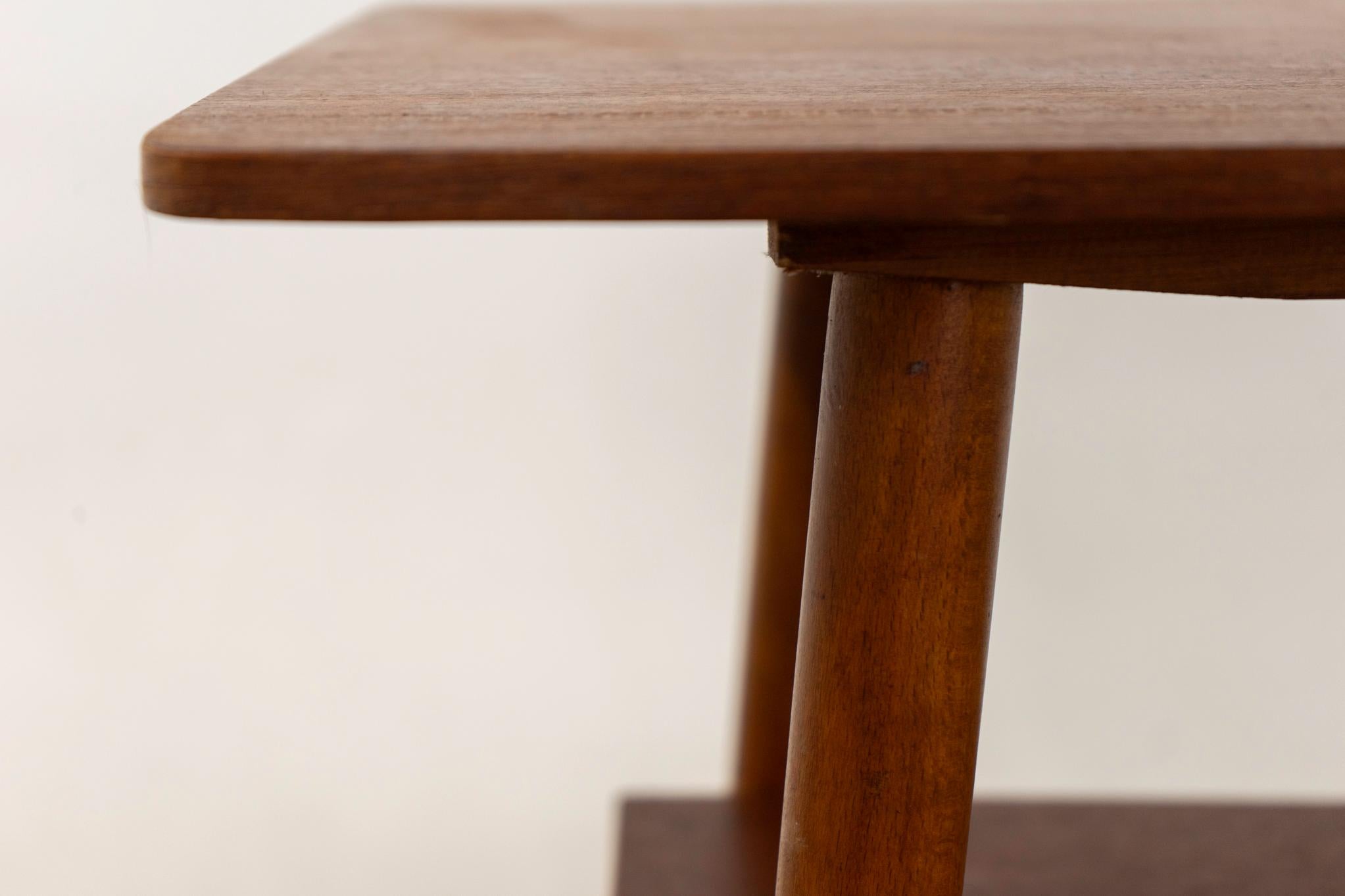 Placage Table basse danoise en teck The Moderns en vente