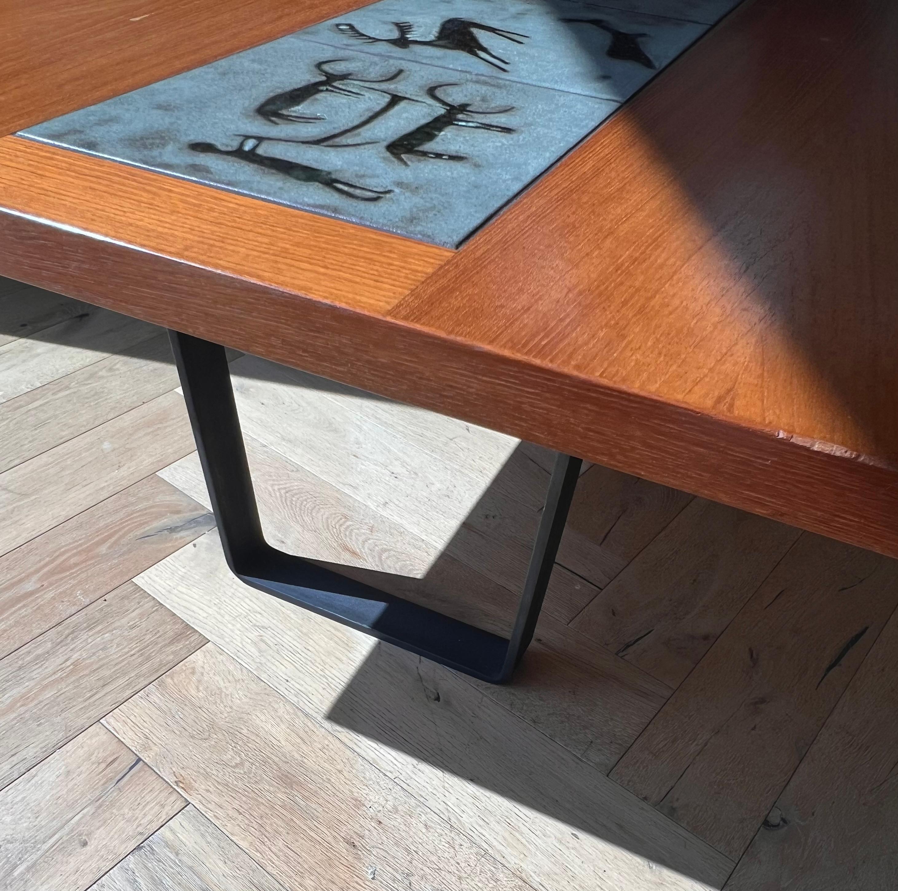 Danish modern teak coffee table with prehistoric tile inlay, 1960s For Sale 7