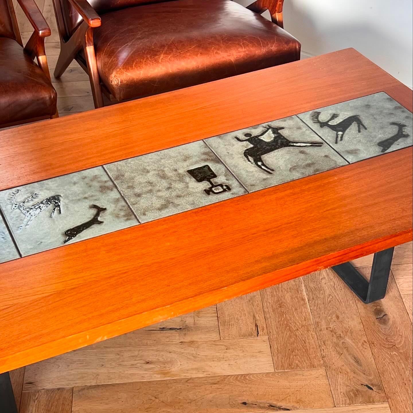 Danish modern teak coffee table with prehistoric tile inlay, 1960s In Good Condition For Sale In View Park, CA