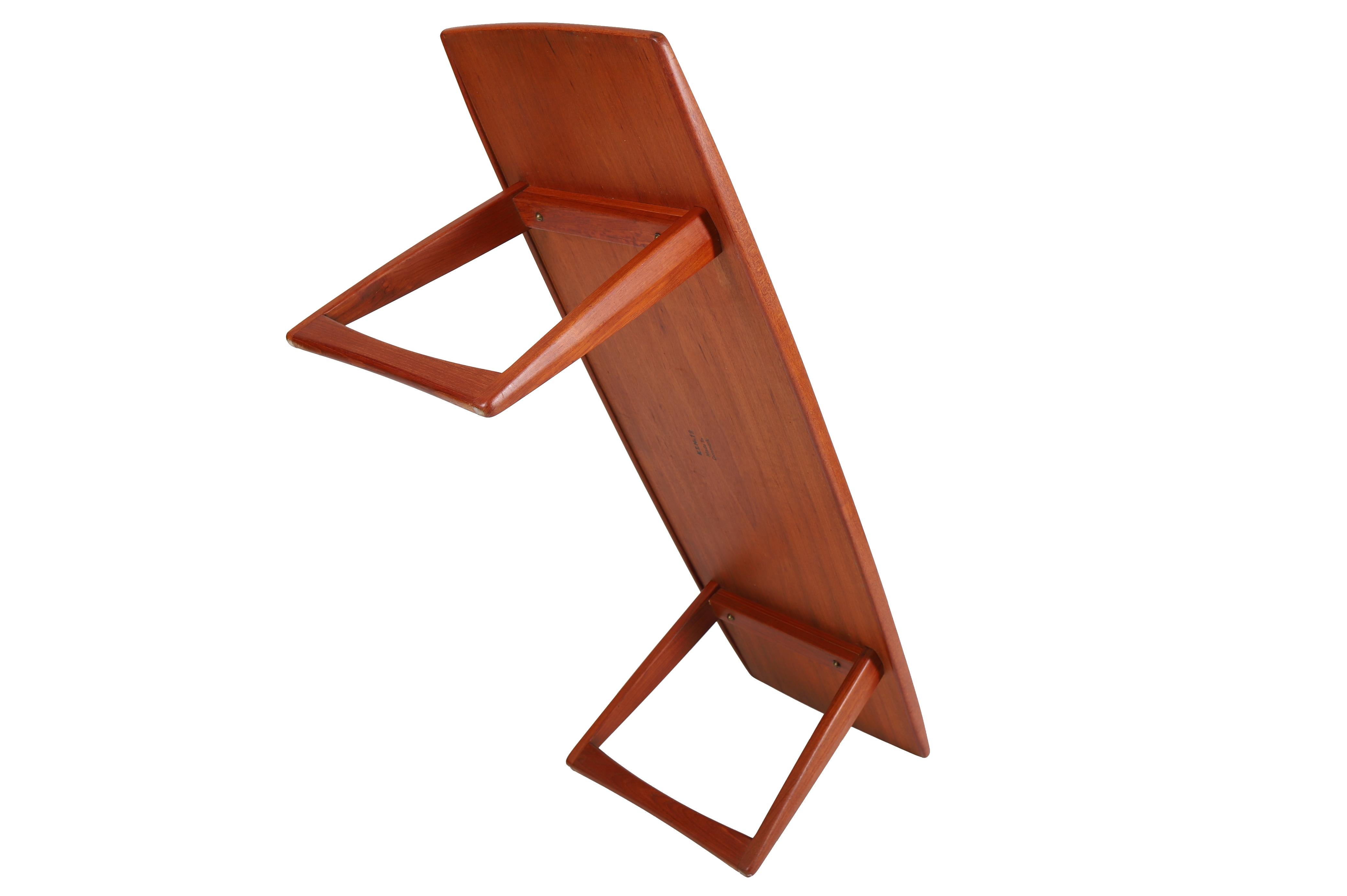 Teck Table basse moderne danoise en teck avec base à glissière en vente
