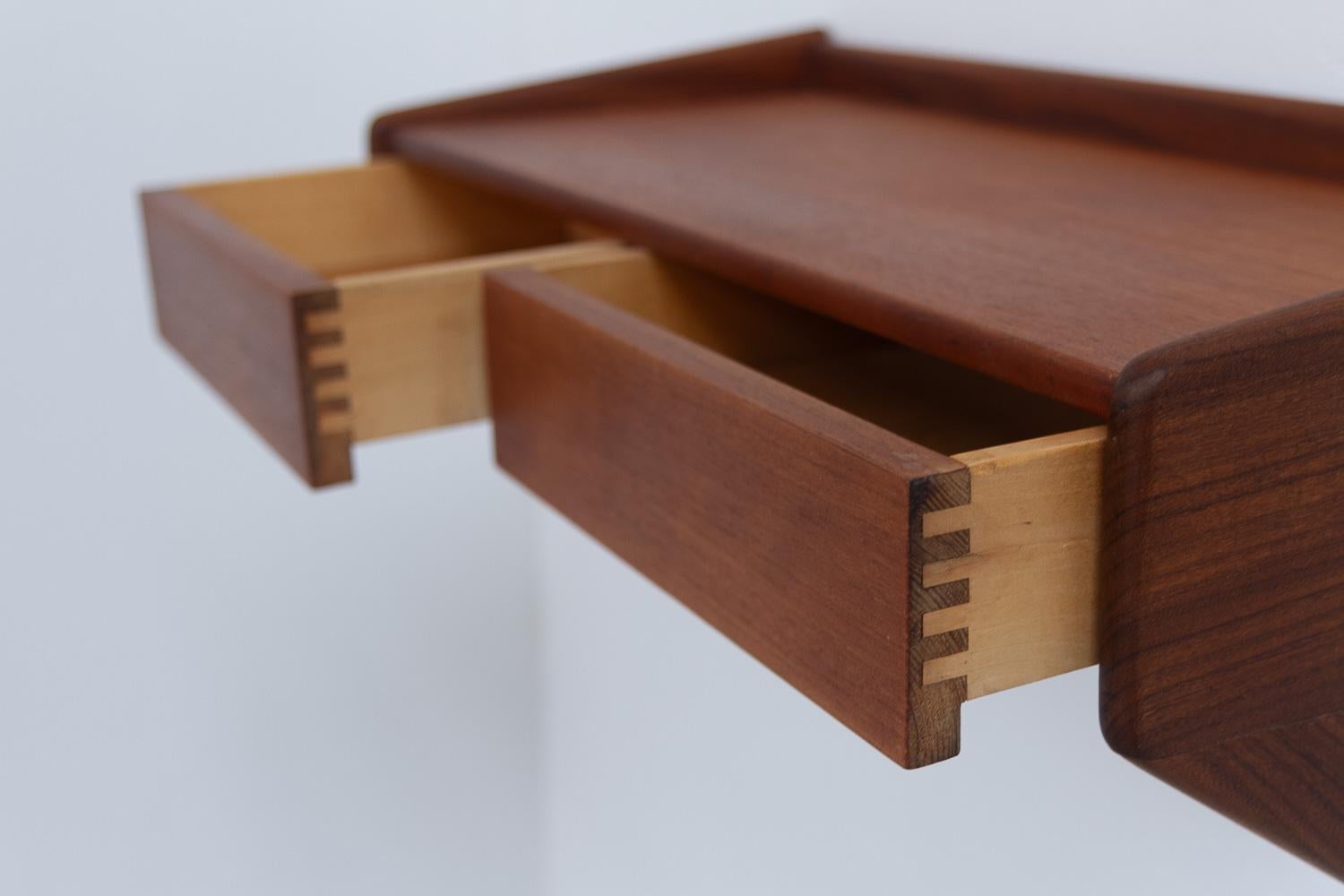 Danish Modern Teak Console by Sigfred Omann for Ølholm, 1960s. 2