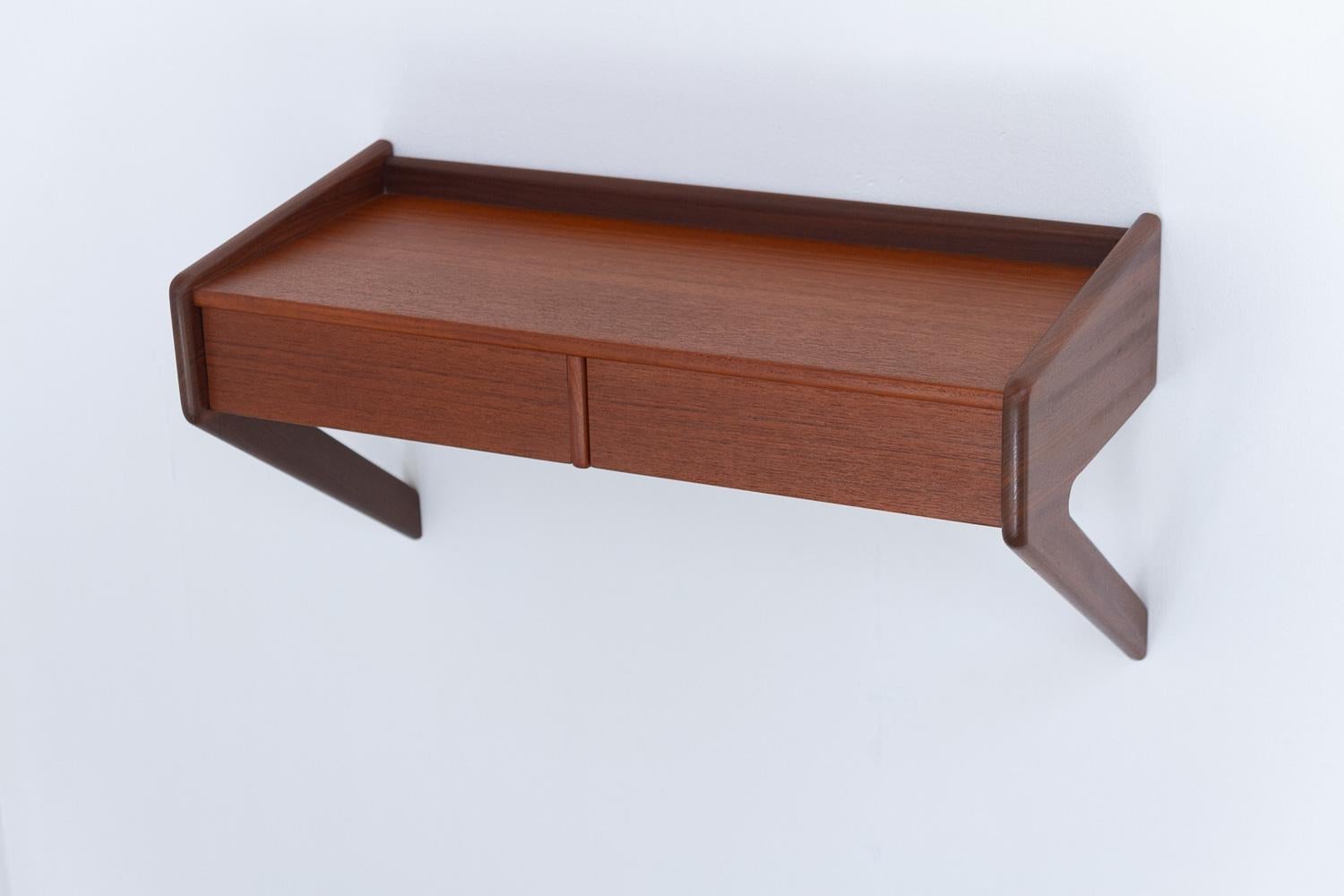 Danish Modern Teak Console by Sigfred Omann for Ølholm, 1960s. 3