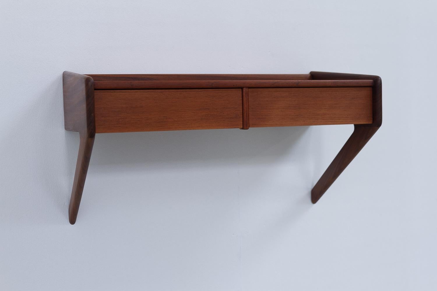 Danish Modern Teak Console by Sigfred Omann for Ølholm, 1960s. 3