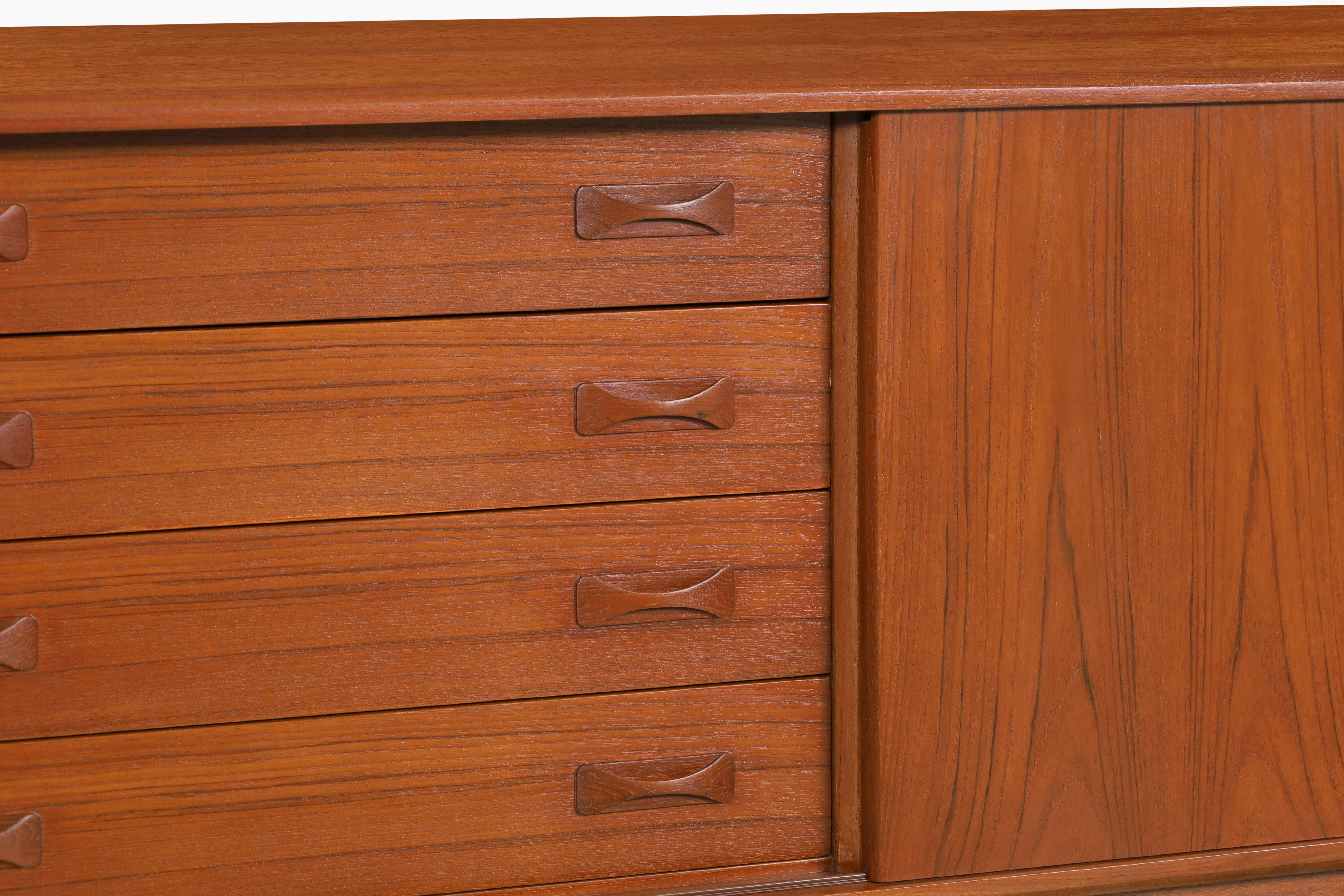 Danish Modern Teak Credenza by Clausen and Son For Sale 4