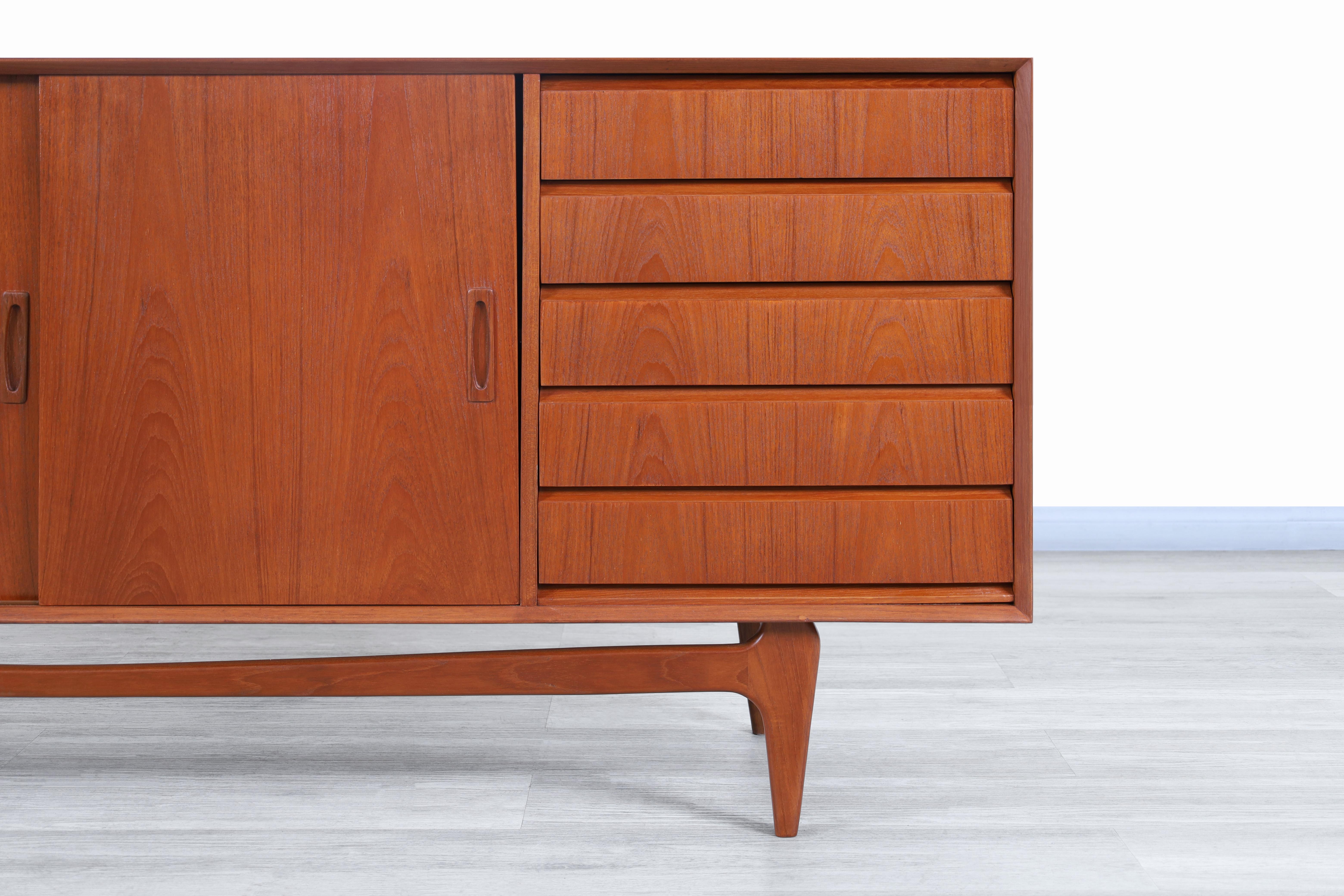 Danish Modern Teak Credenza For Sale 6