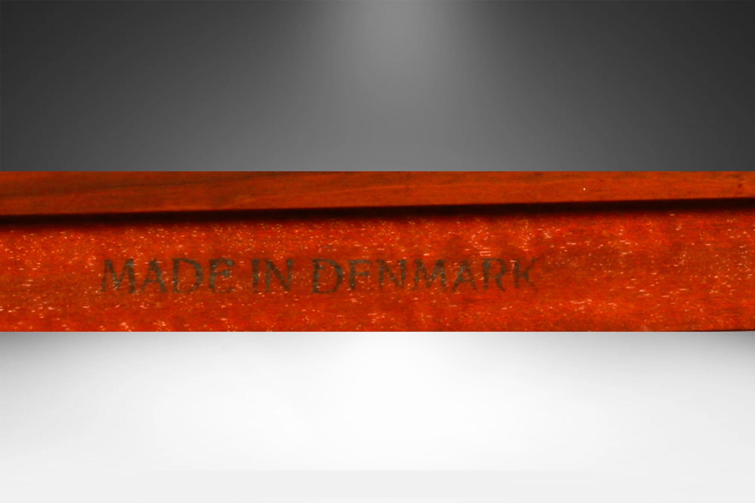 Danish Modern Teak Credenza in the style of Kofod-Larsen for Faarup Mobelfabrik en vente 7