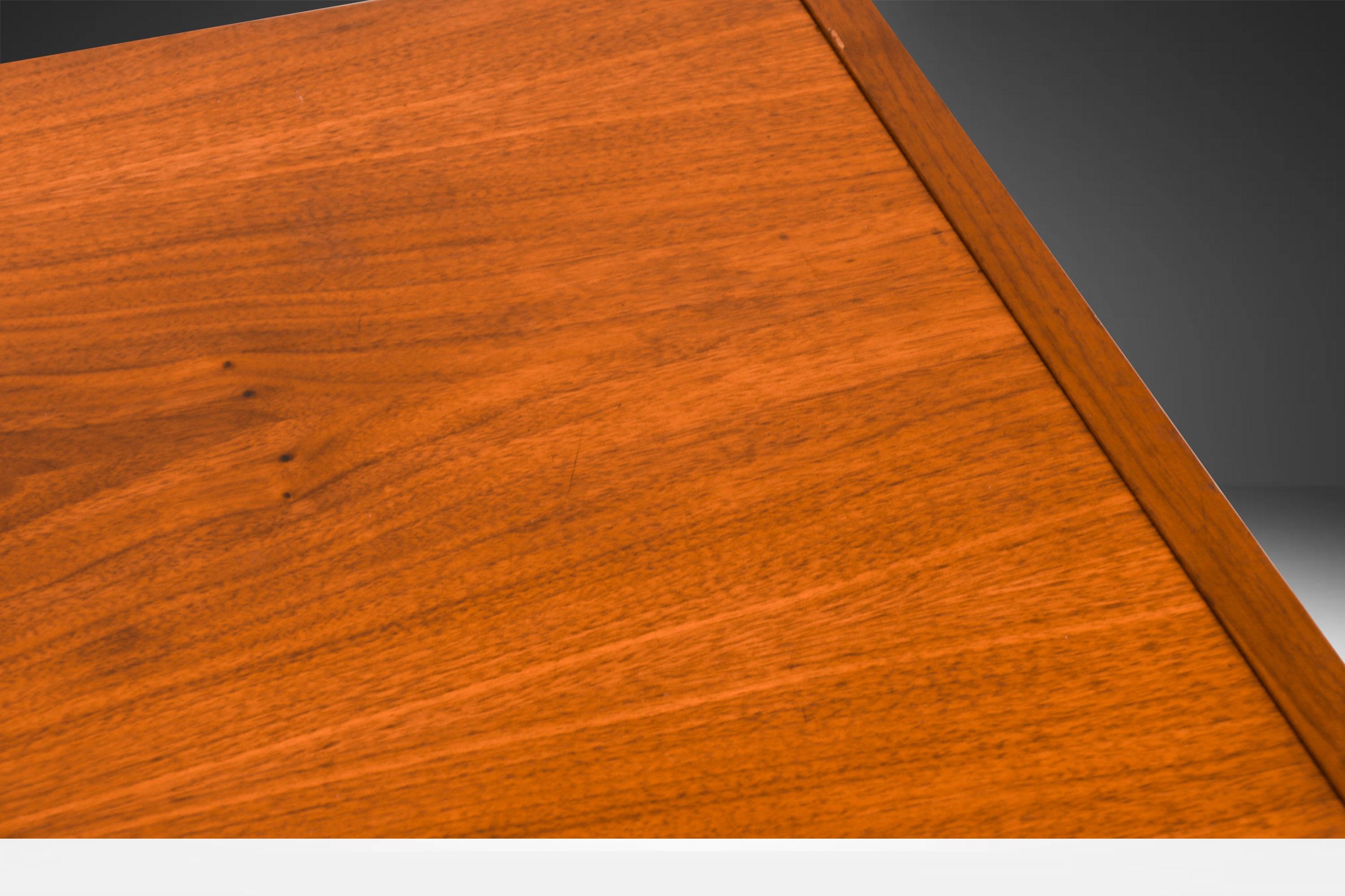Danish Modern Teak Credenza in the style of Kofod-Larsen for Faarup Mobelfabrik en vente 1