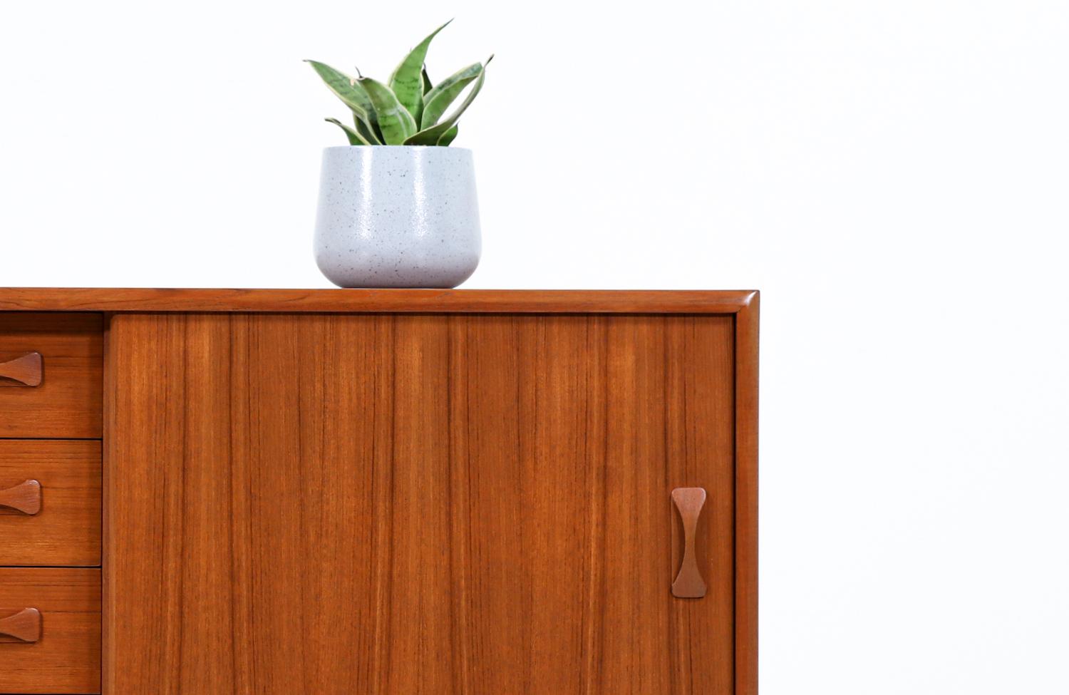 Danish Modern Teak Credenza with Bowtie Style Pulls by Clausen & Søn 3
