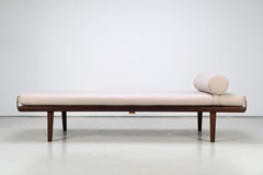 Méridienne moderne danoise en teck de Hans Wegner Getama Modèle GE 19 des années 1960
