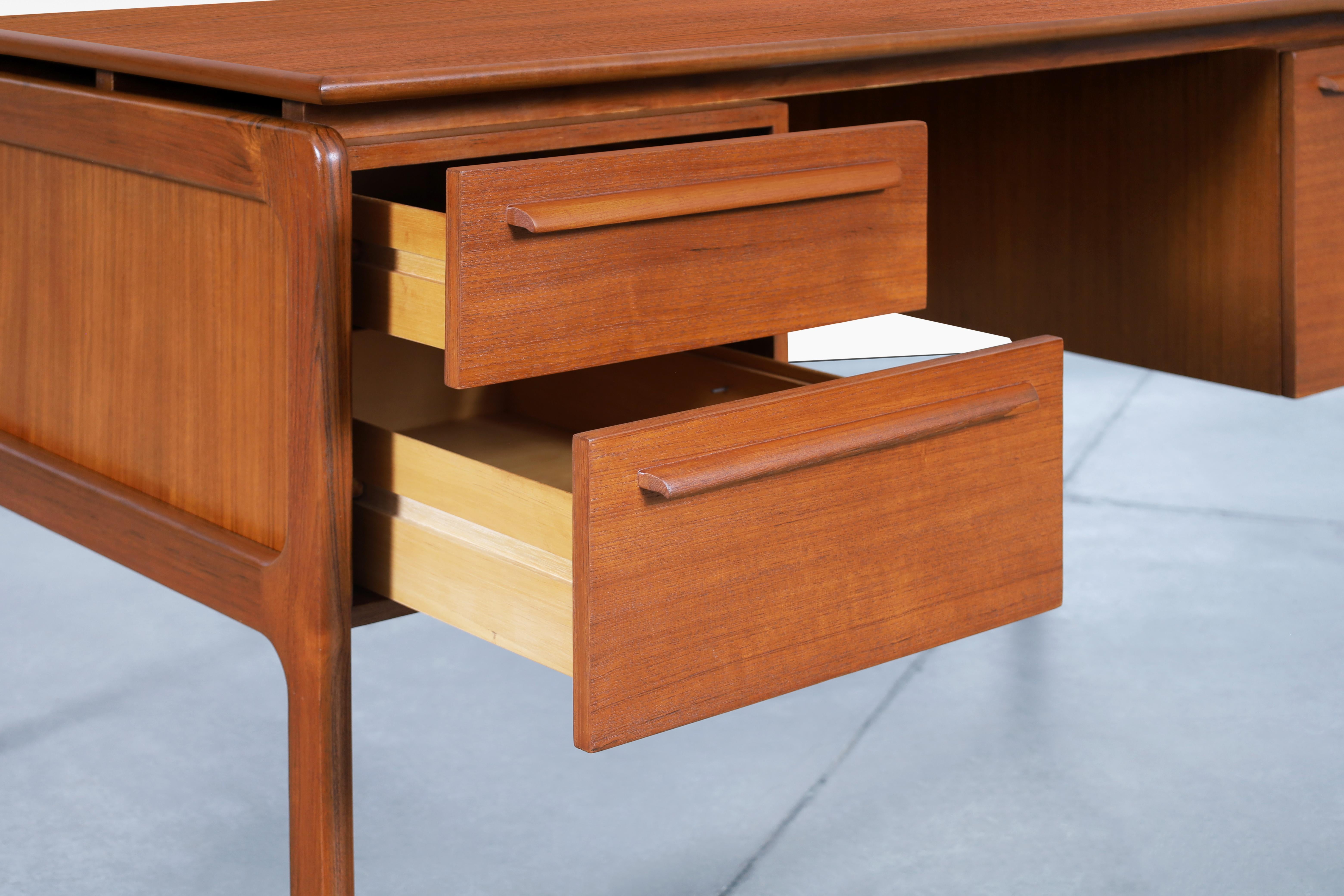 Danish Modern Teak Desk by Danflex For Sale 2
