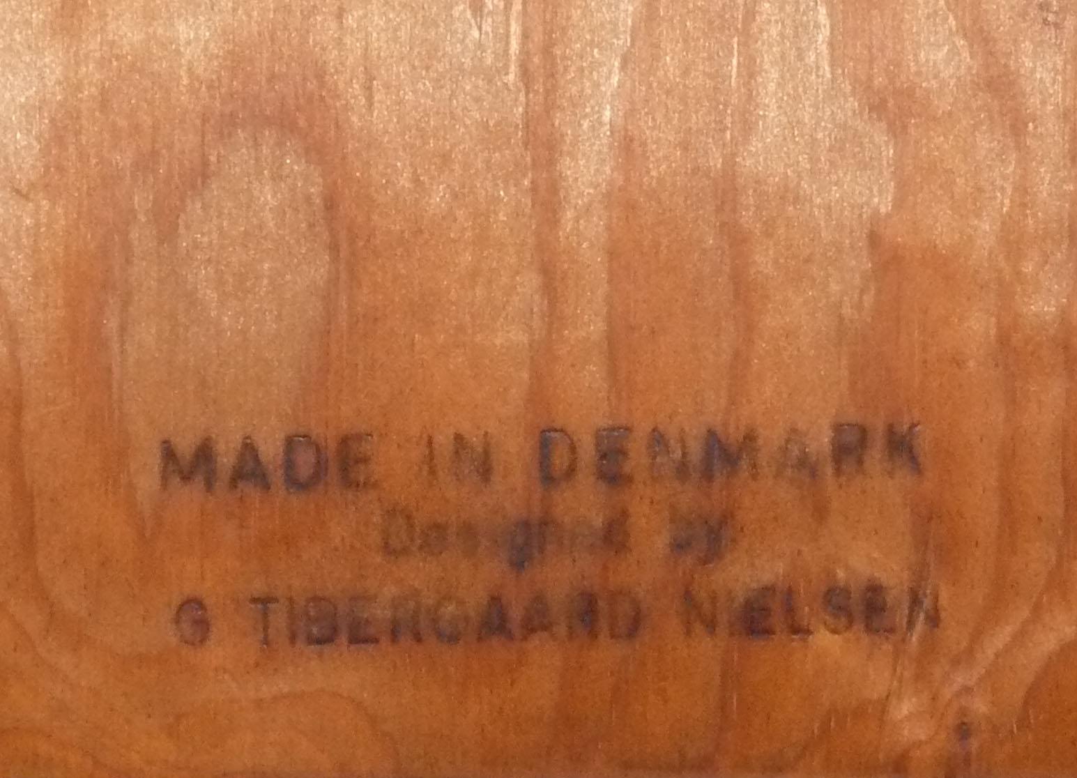 Metà XX secolo Scrivania moderna danese in teak di Gunnar Nielsen Tibergaard Nielsen in vendita
