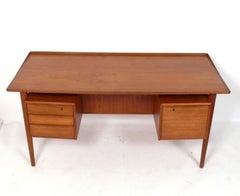 Danish Modern Teak Desk by Peter Lovig Nielsen circa 1960s