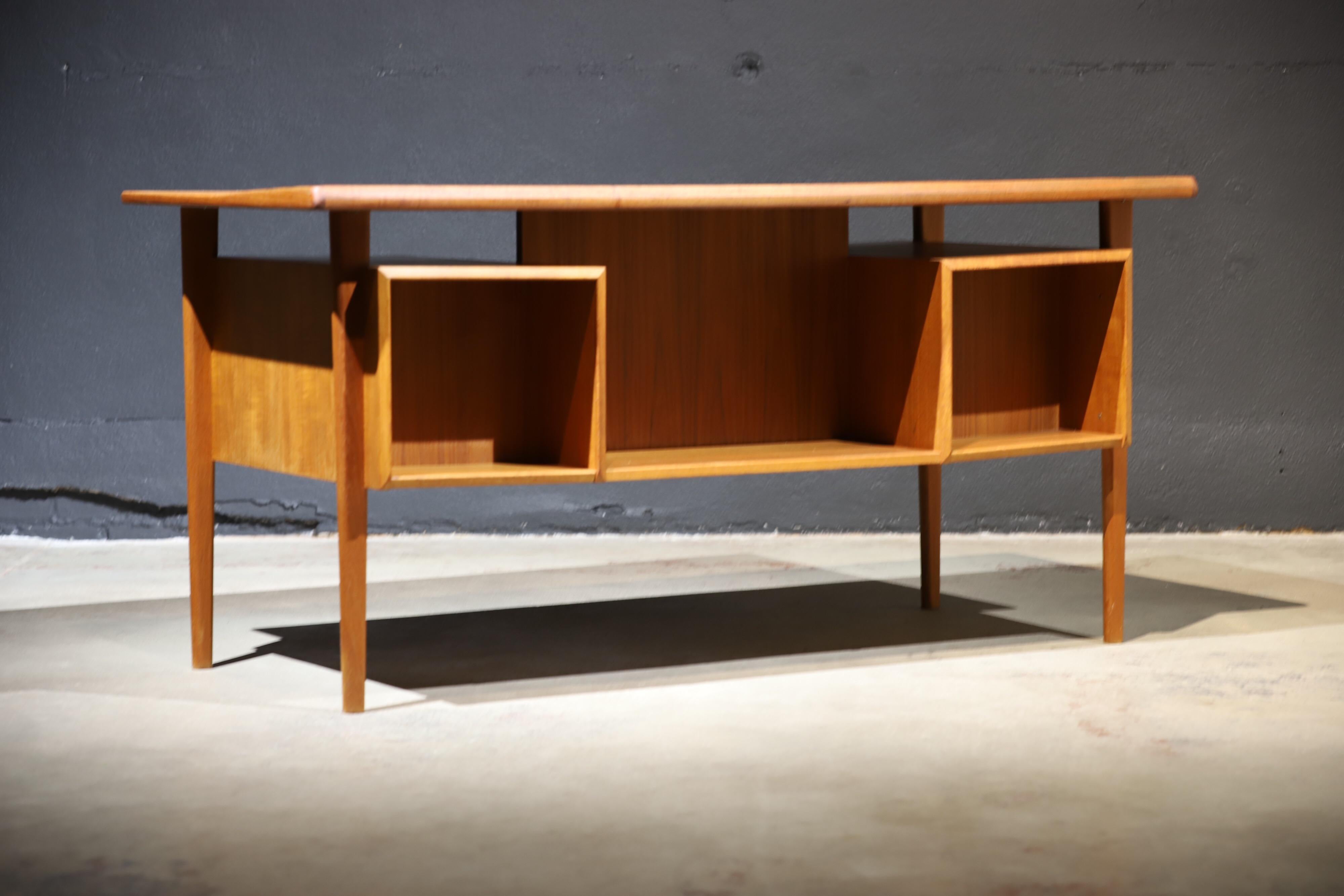 Danish Modern Teak Desk by Peter Lovig Nielsen 7