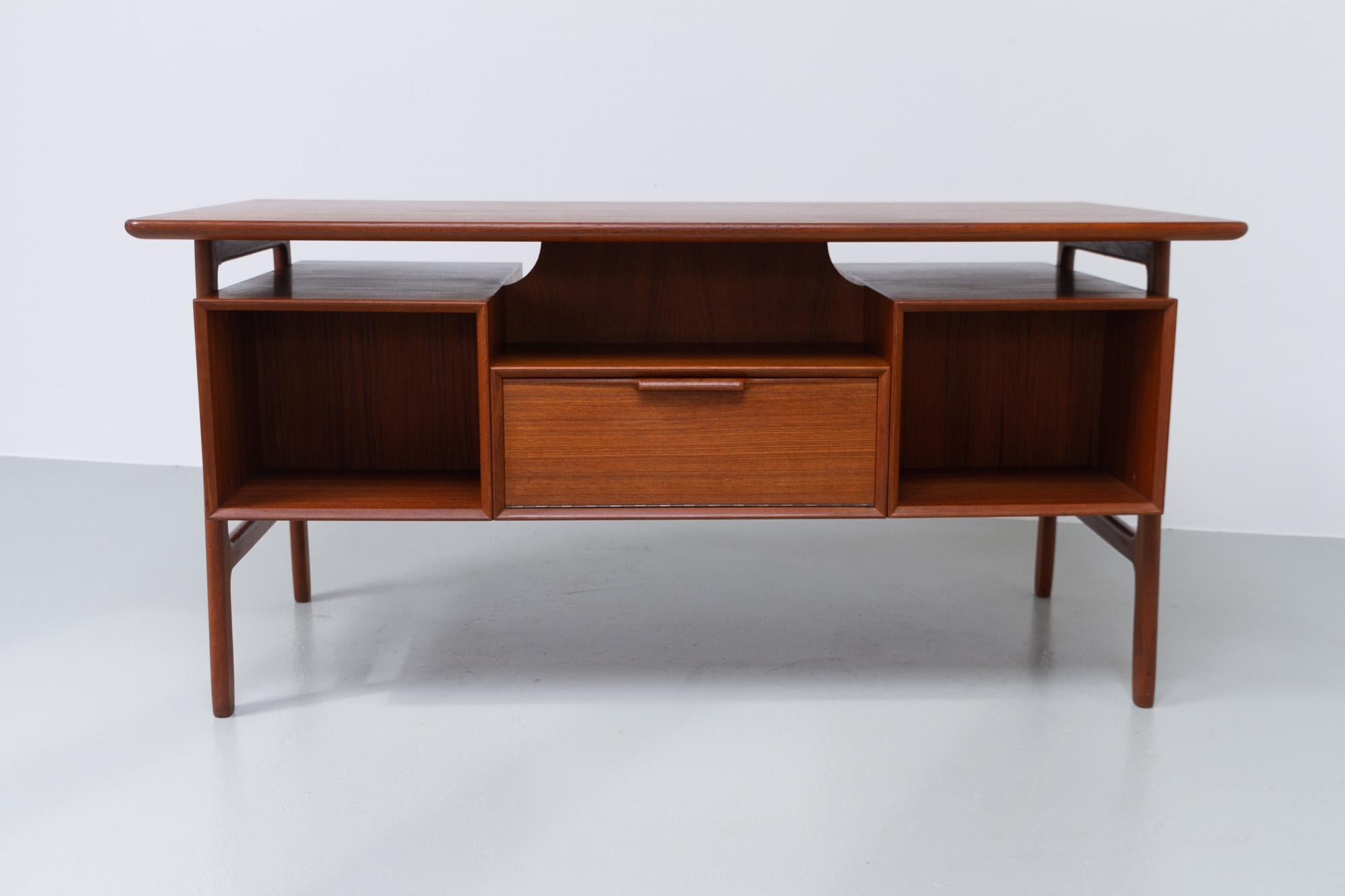 Danish Modern Teak Desk Model 75 by Gunni Omann for Omann Jun, 1960s 8