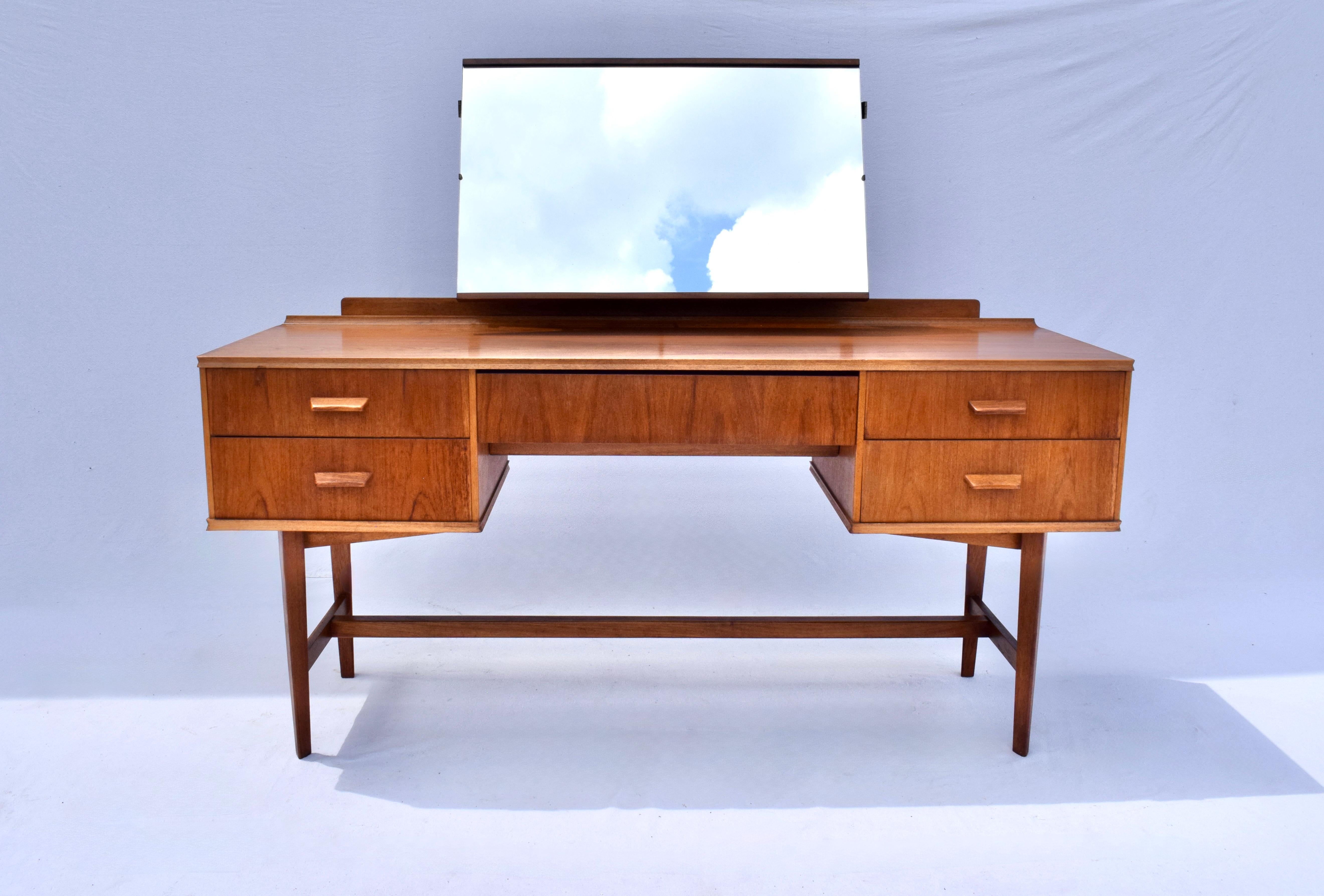 Danish Modern Teak Desk Set by Gimson & Slater LTD For Sale 7