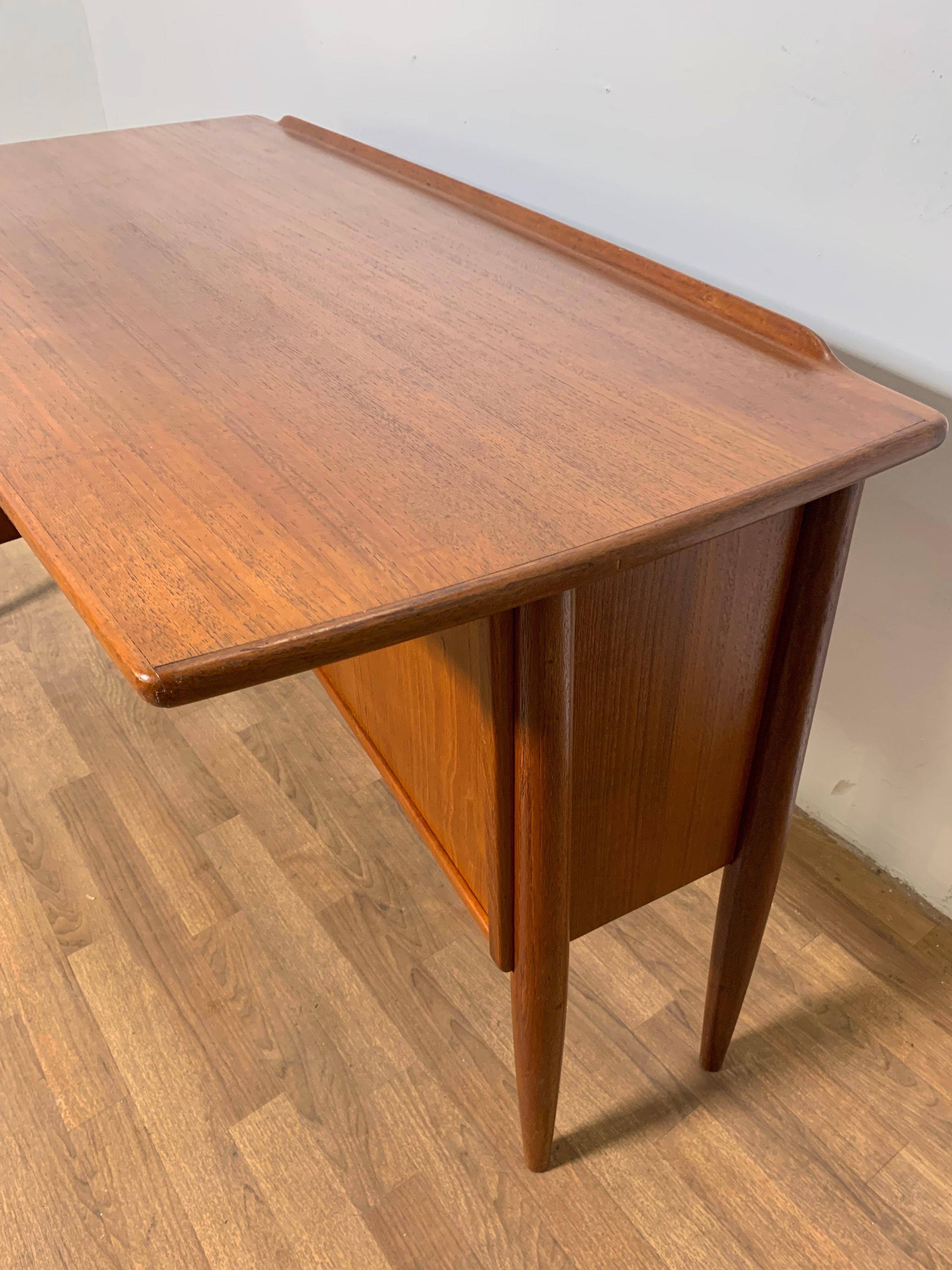Danish Modern Teak Desk with Asymmetrical Top by Göran Strand, Sweden 2