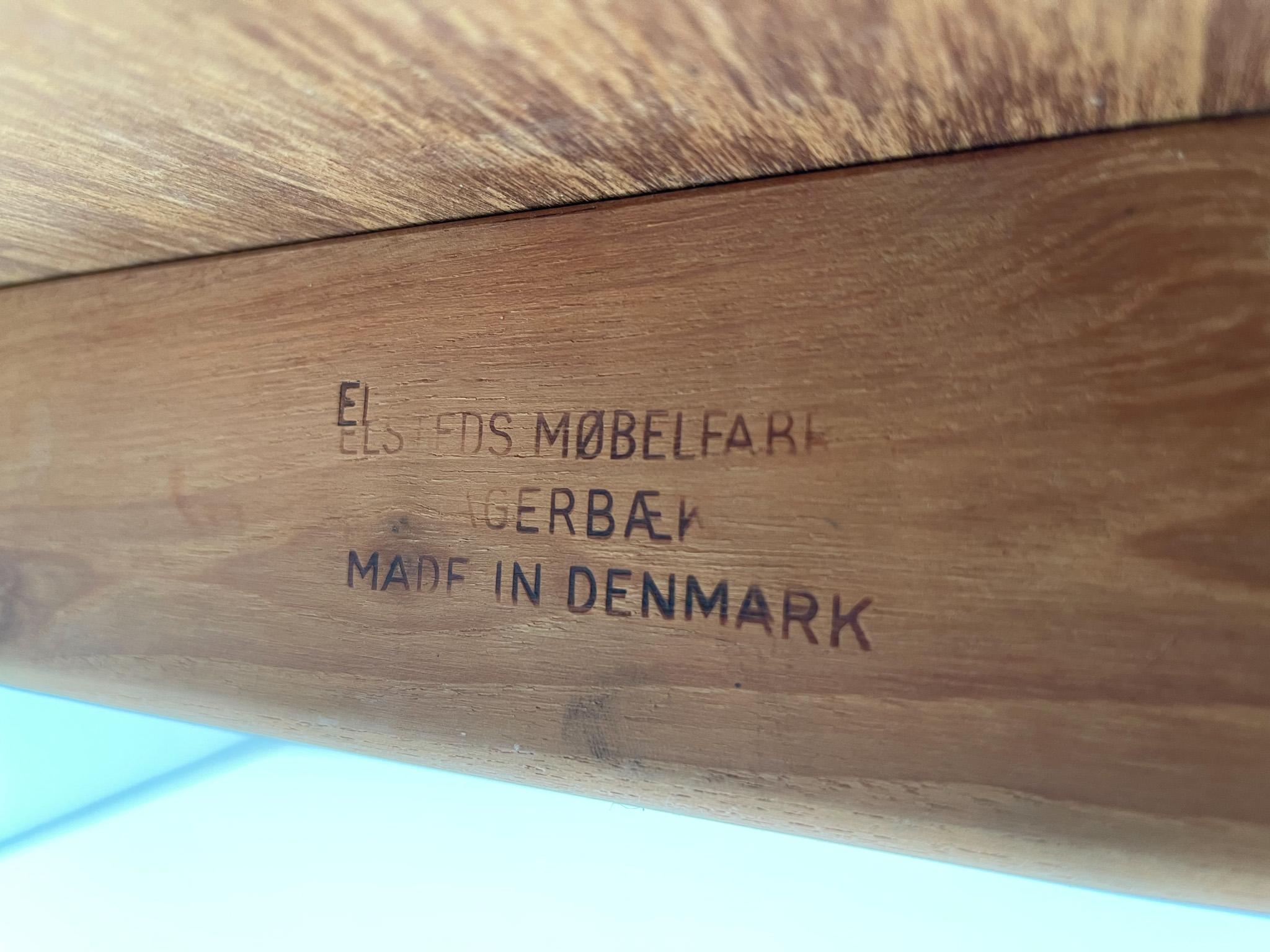 Scrivania moderna danese in teak con ante a ribalta di Aksel Boll Jensen in vendita 3
