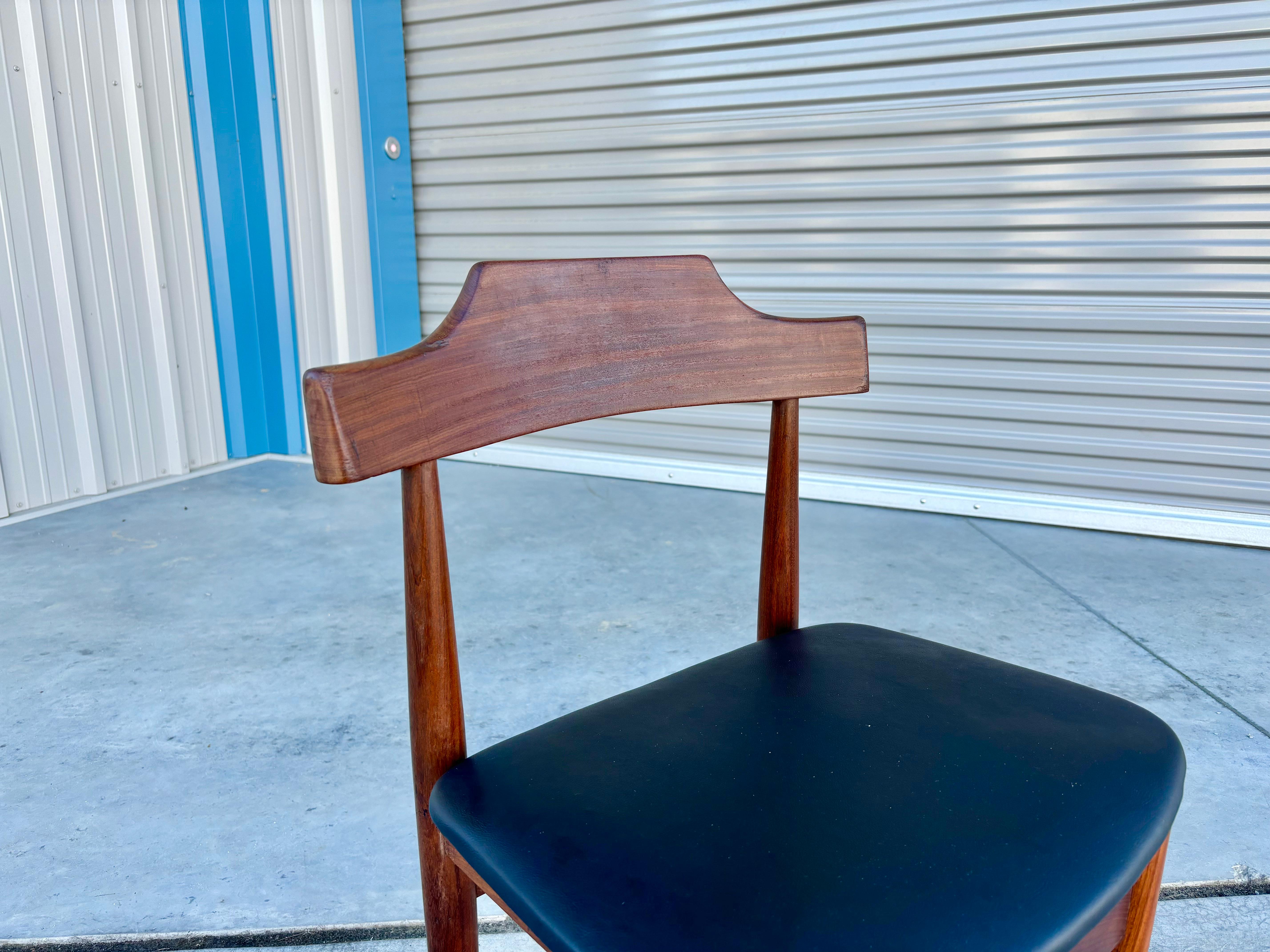 Sedie da pranzo moderne danesi in teak di Hans Olsen per Frem Røjle 1960 - set di 4 in vendita 5