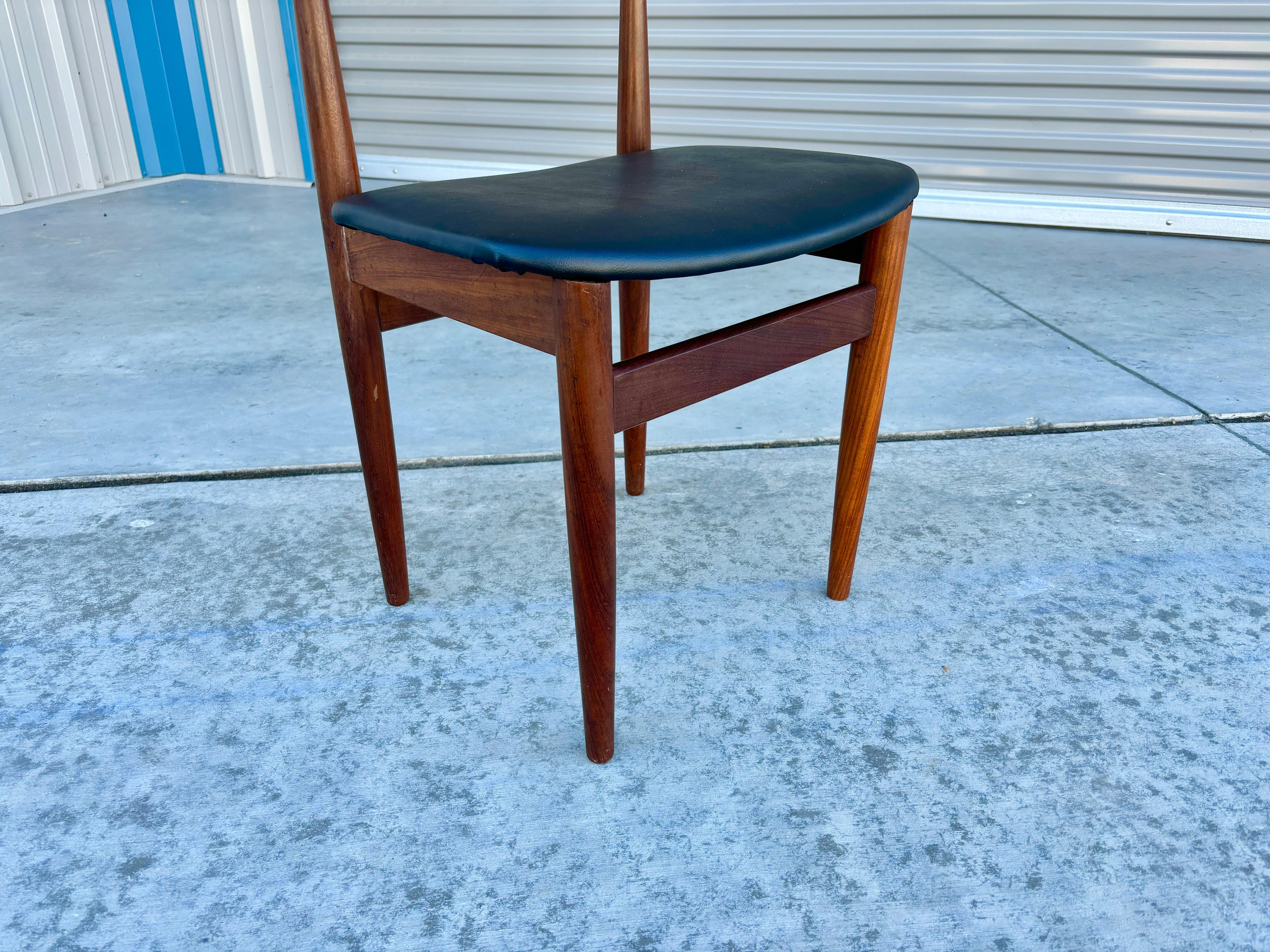 Sedie da pranzo moderne danesi in teak di Hans Olsen per Frem Røjle 1960 - set di 4 in vendita 6