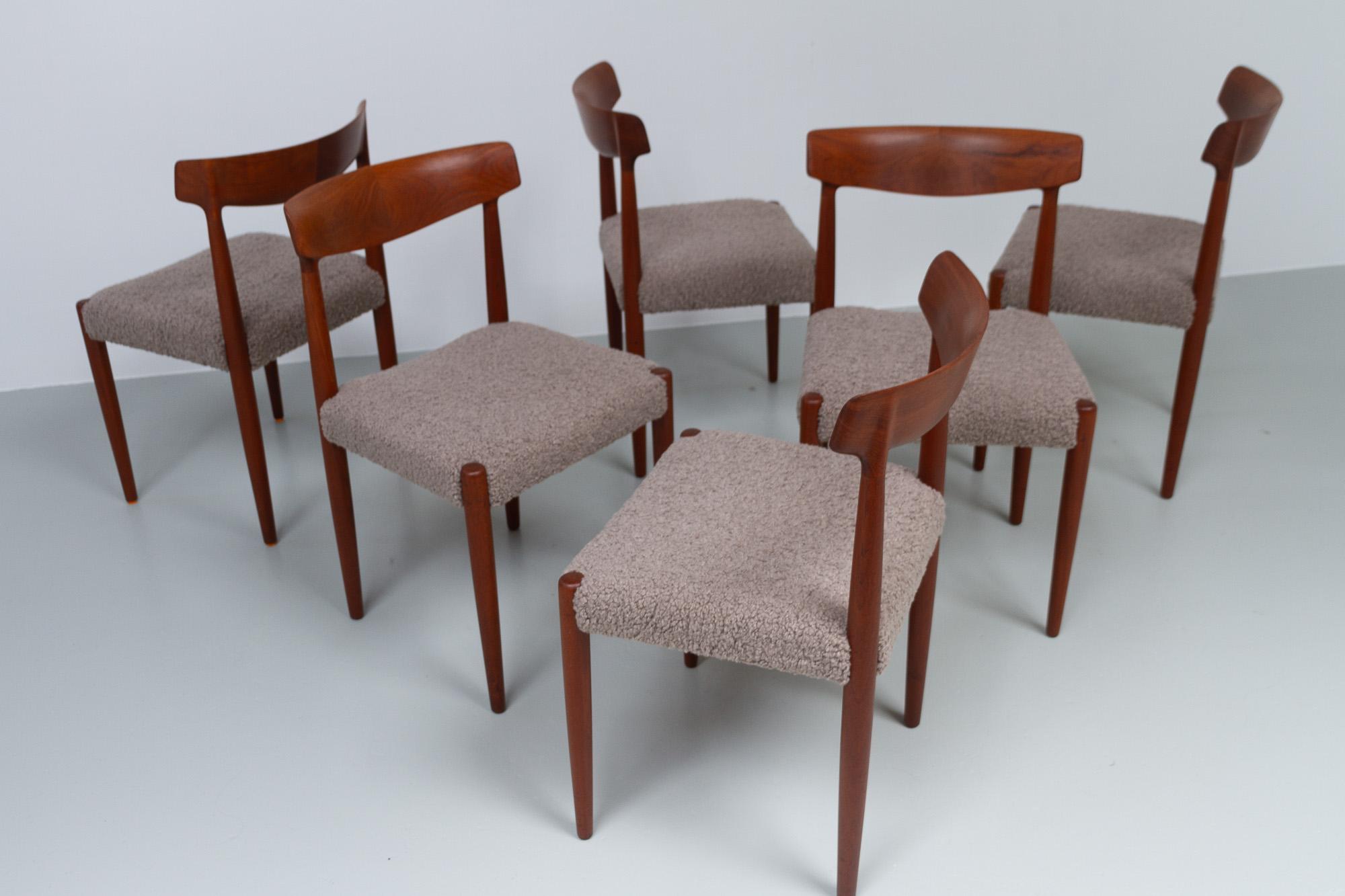 Chaises de salle à manger danoises modernes en teck par Knud Færch pour Slagelse, années 1960. Ensemble de 6. en vente 4
