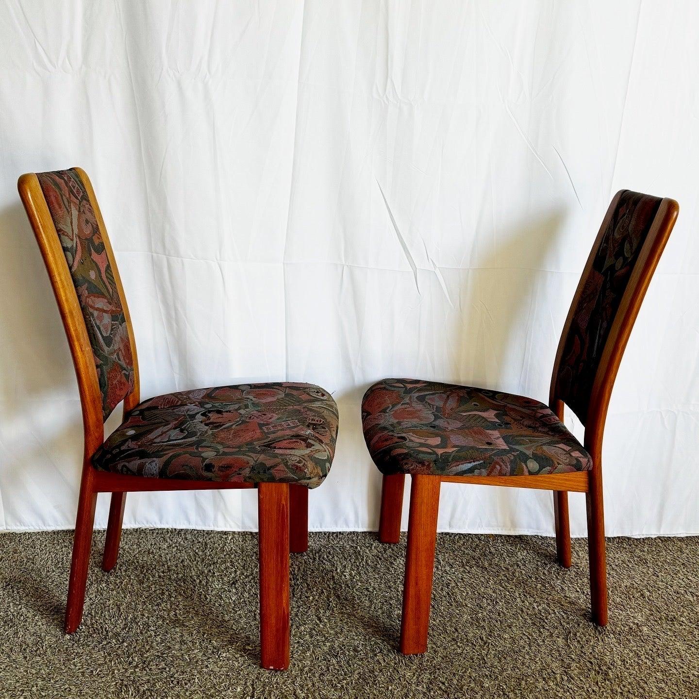 Sedie da pranzo moderne danesi in teak di Virsidan - Set di 4 In condizioni buone in vendita a Delray Beach, FL