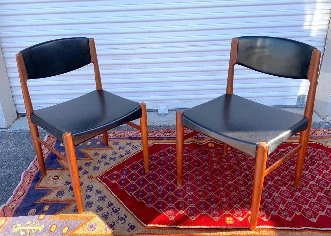 Danish-Modern Teak Dining Chairs from Glostrup, a Pair 2
