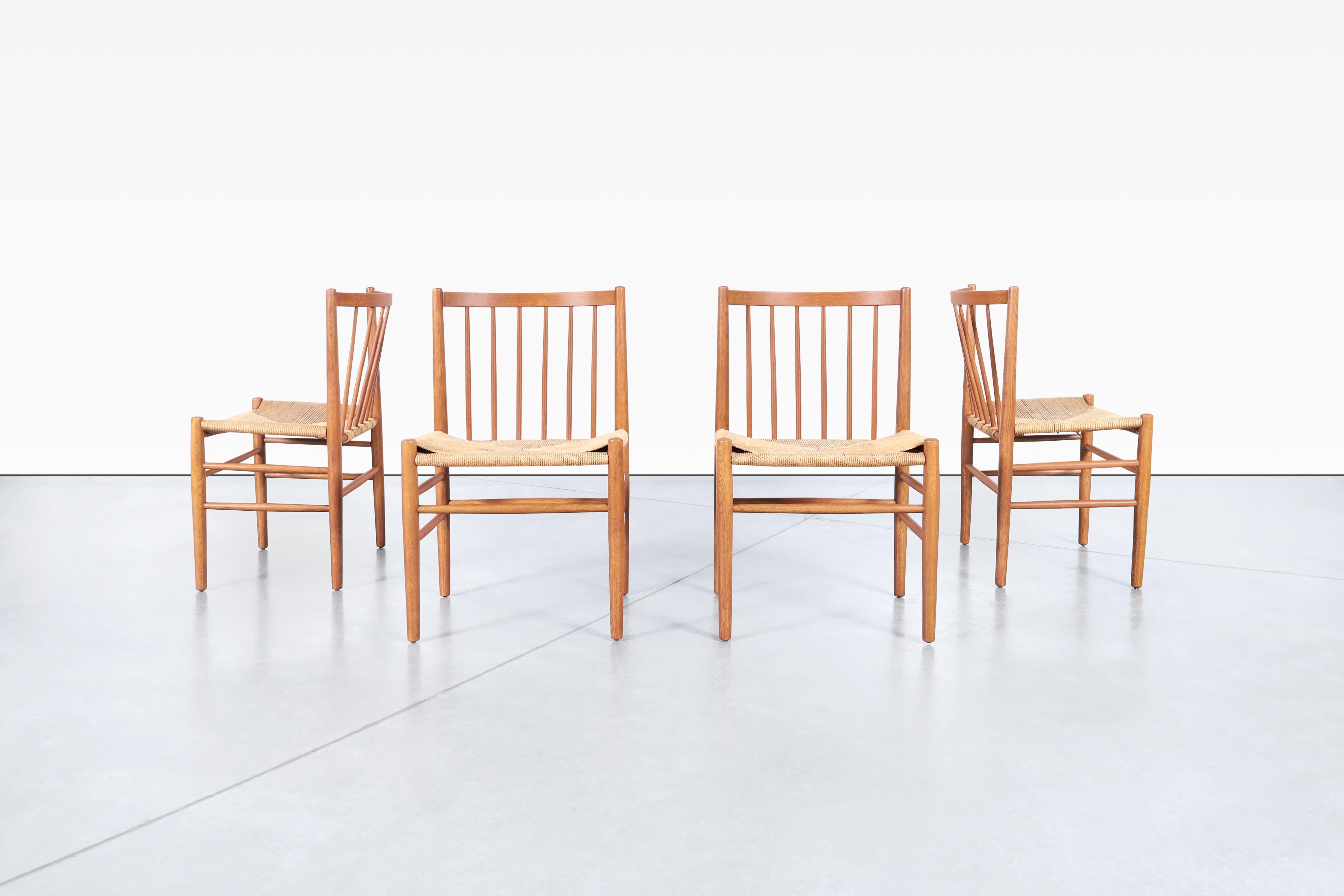 Danese Sedie da pranzo moderne danesi in teak modello J80 di Jørgen Baekmark in vendita