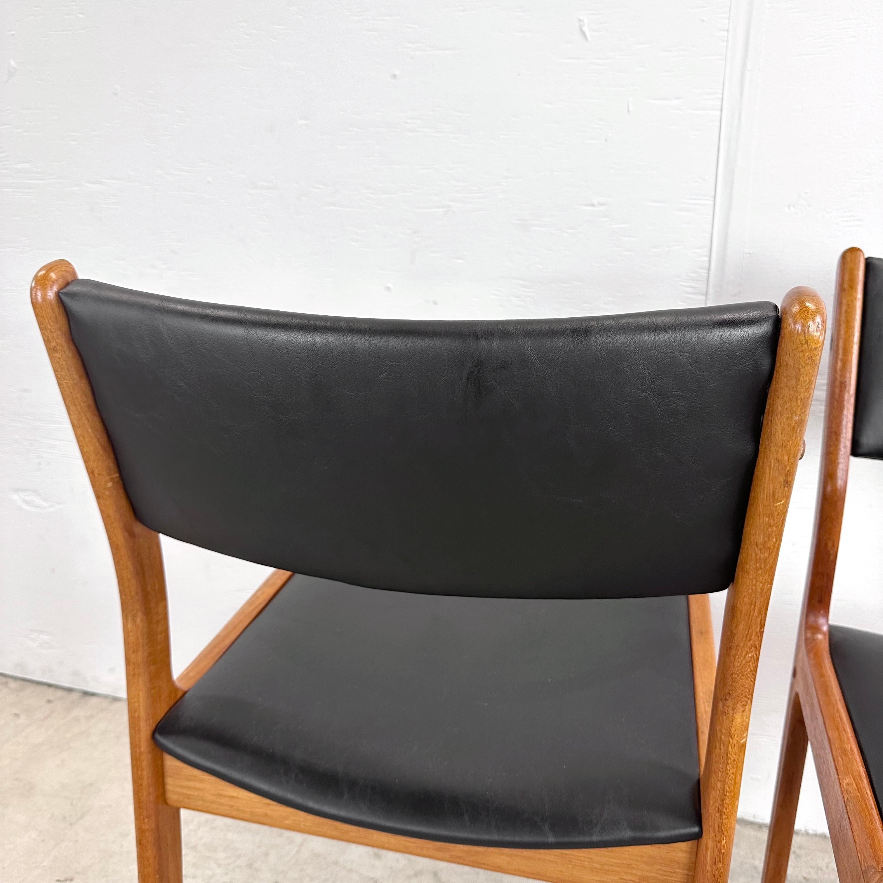 Danish Modern Teak Dining Chairs- Set of Four 5