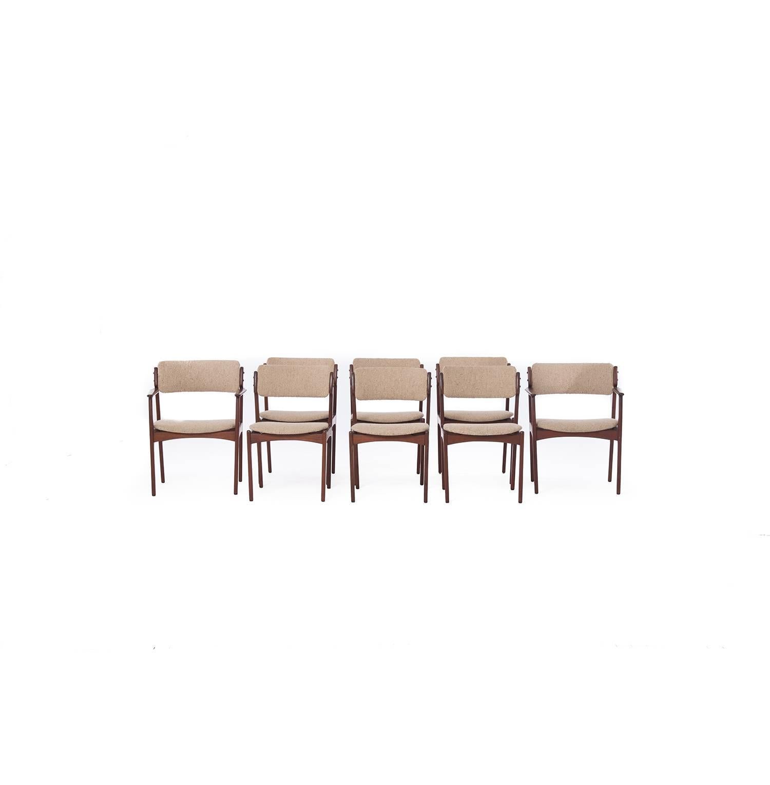 Scandinavian Modern Danish Modern Teak Dining Chairs, Six Side and Two Armchairs
