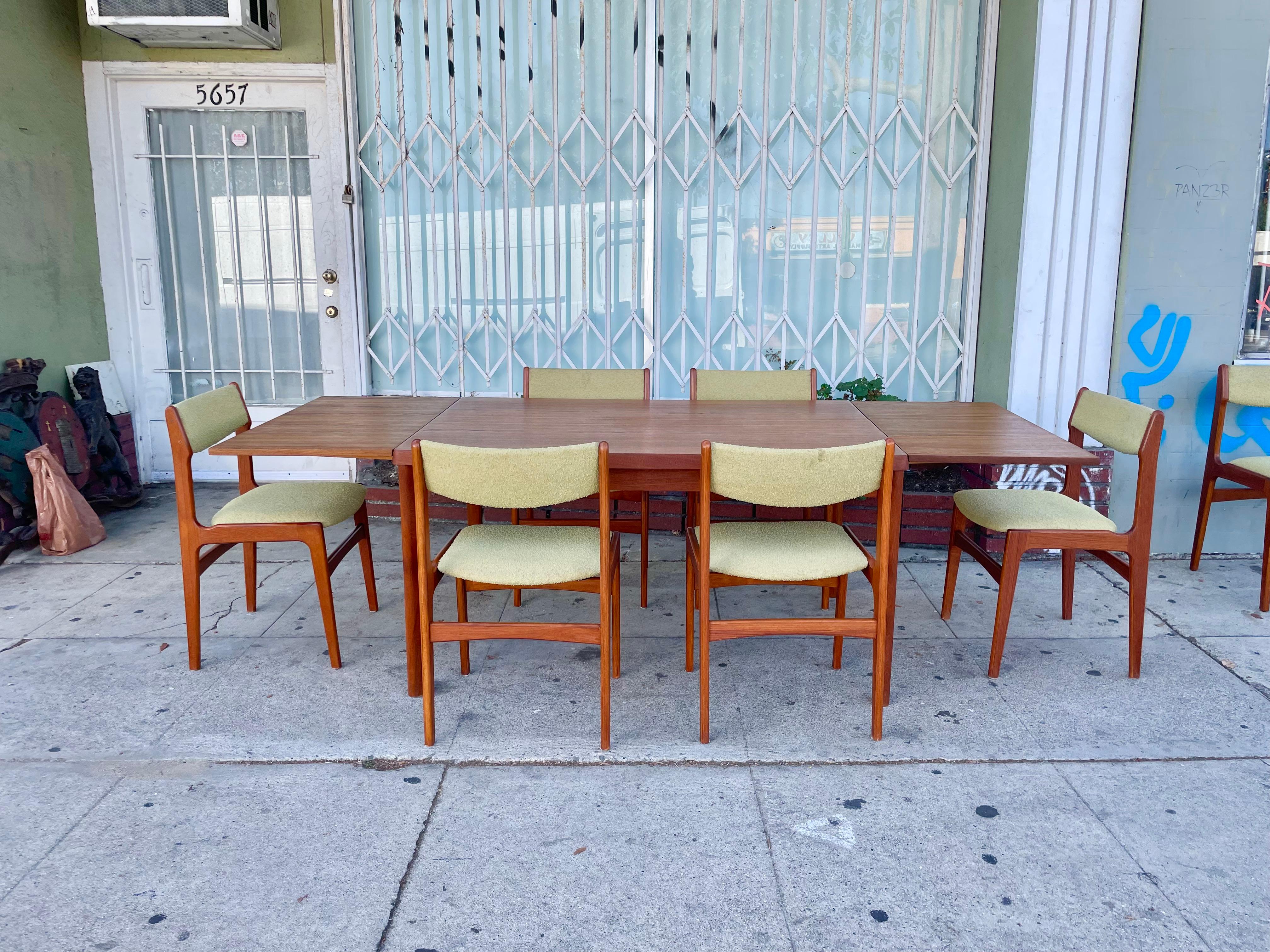 Danish Modern Teak Dining Set of 9 In Good Condition In North Hollywood, CA